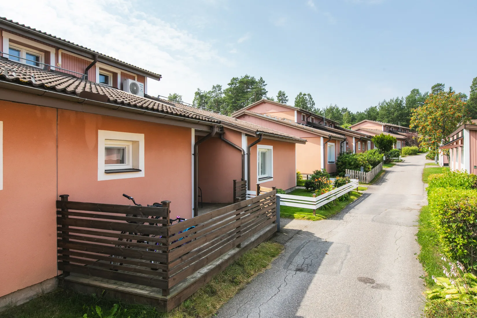 Radhus, Hövdingavägen 19C, Södra Bomhus, Gävle