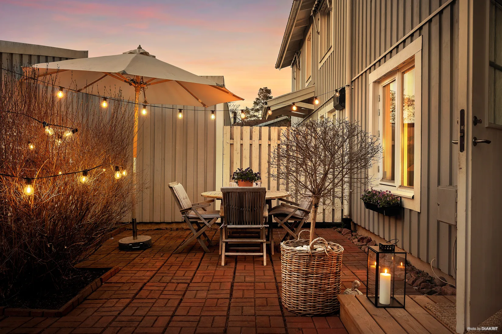 Radhus, Ropgränd 88, Skarpäng, Täby