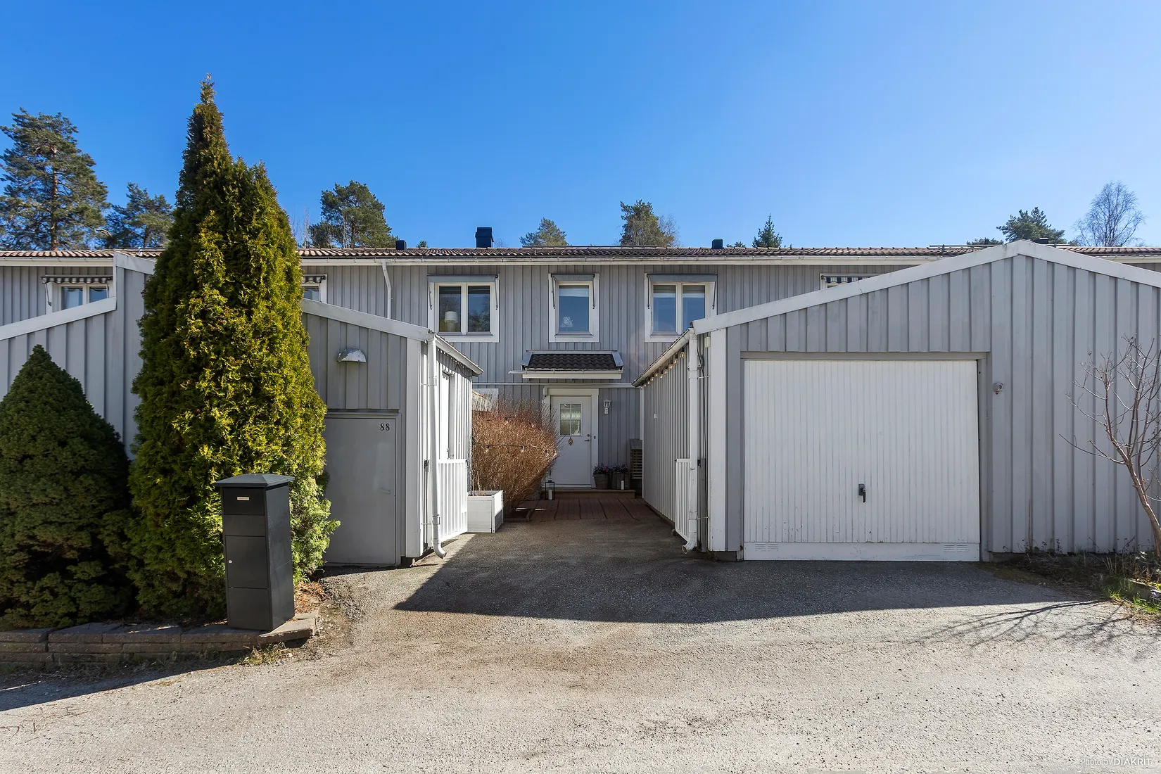 Radhus, Ropgränd 88, Skarpäng, Täby