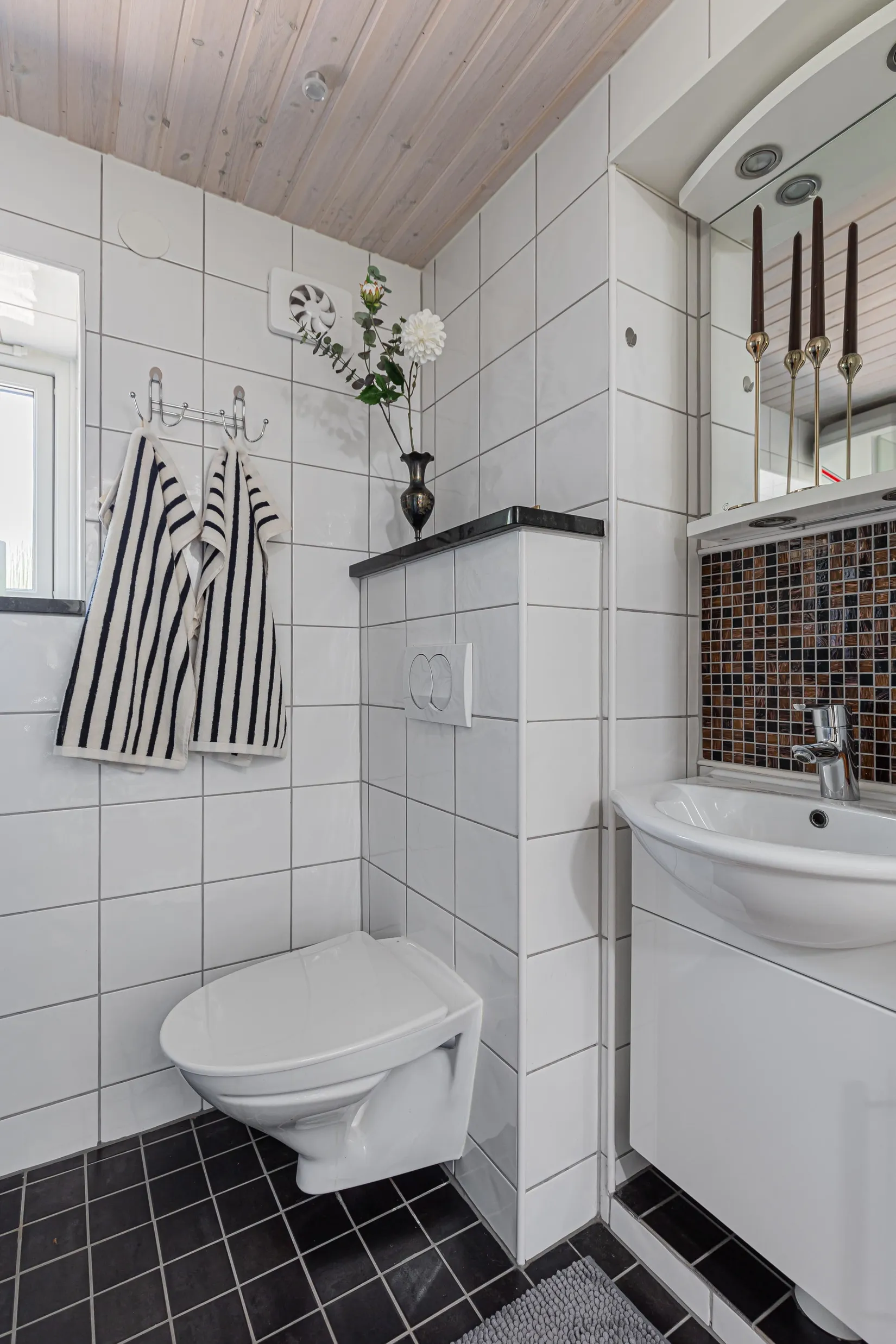 Villa, Kråkskärsvägen 11, Tidö-Lindö, Västerås