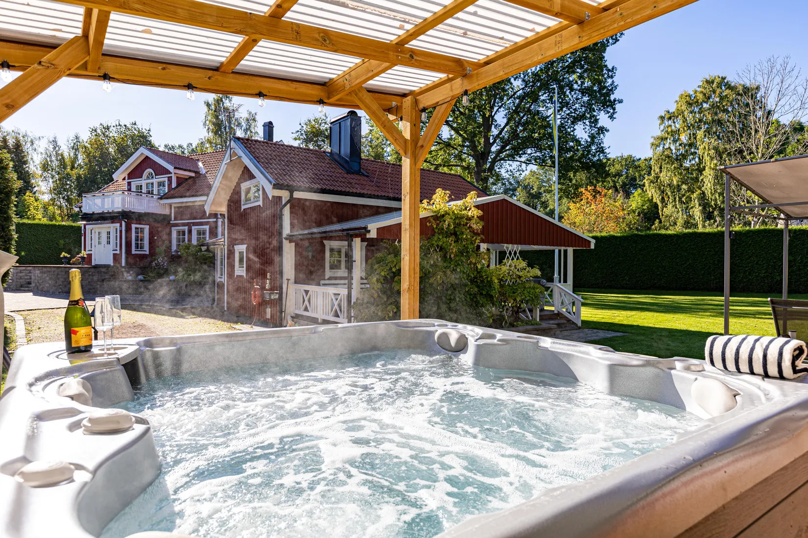 Villa, Kråkskärsvägen 11, Tidö-Lindö, Västerås