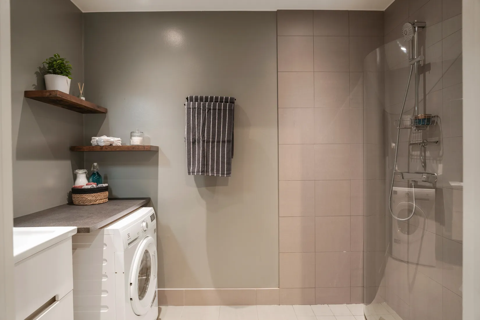 Bostadsrätt, Löfströms allé 2D, Centrala Sundbyberg, Sundbyberg