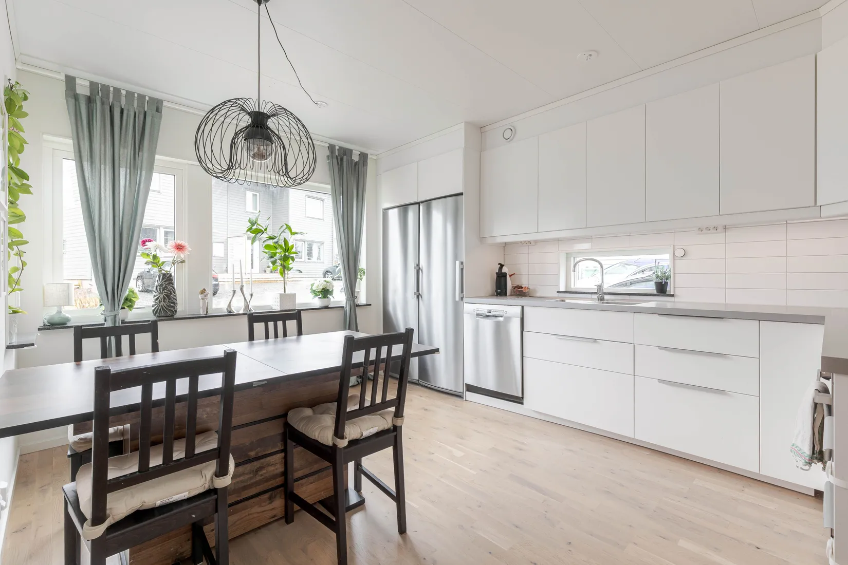 Radhus, Revirvägen 15, Mariefred/Marielundsviken, Strängnäs