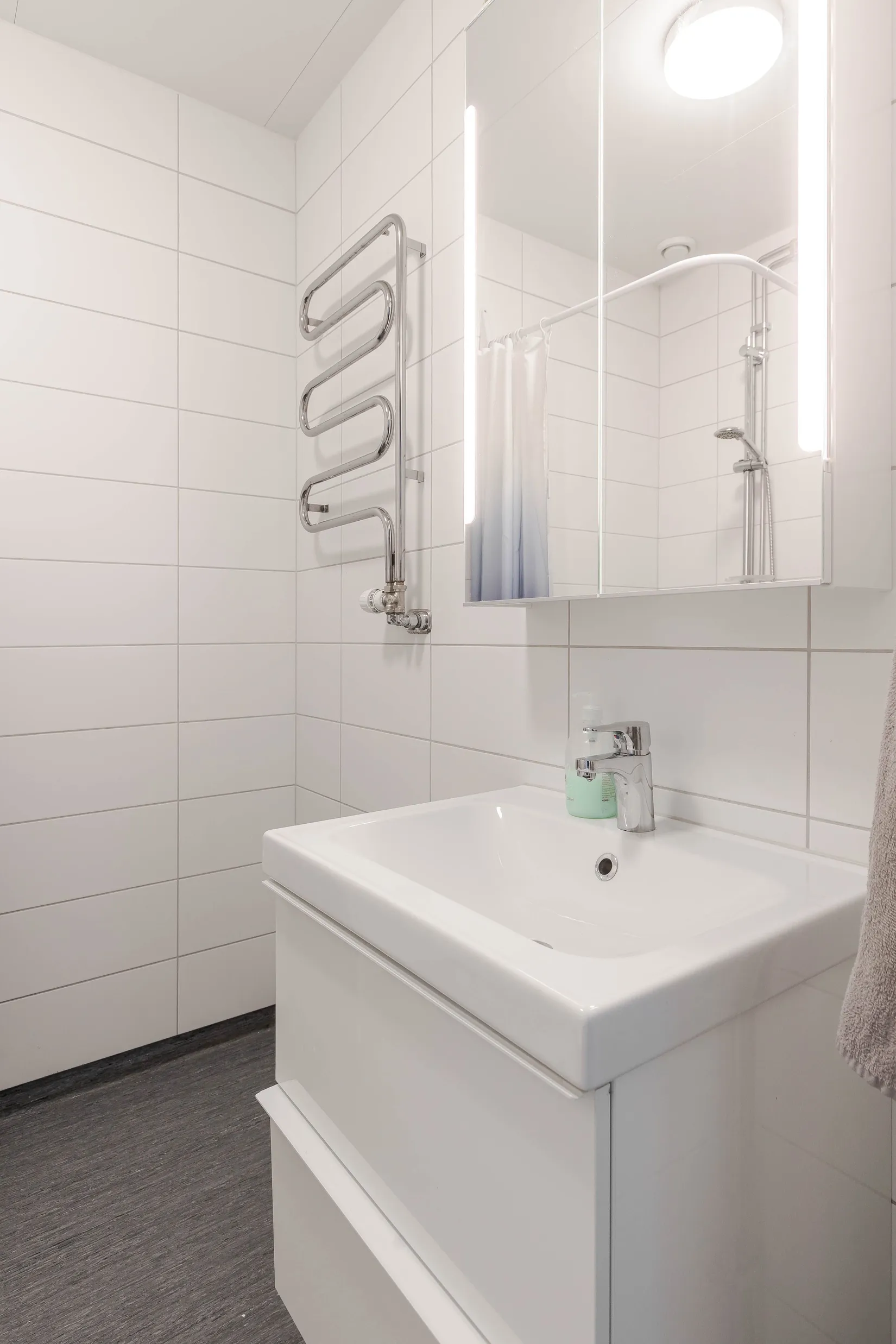 Radhus, Revirvägen 15, Mariefred/Marielundsviken, Strängnäs