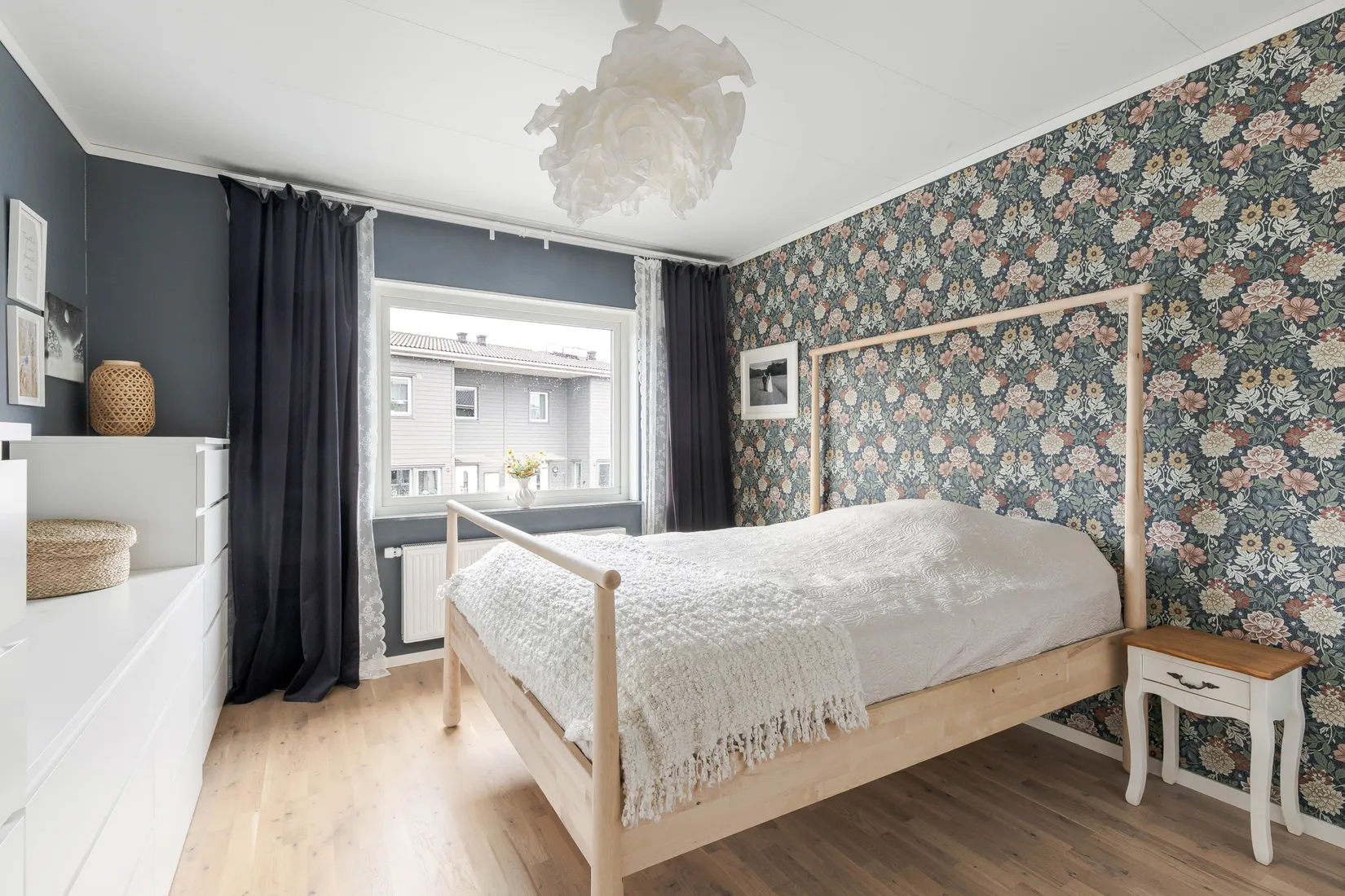 Radhus, Revirvägen 15, Mariefred/Marielundsviken, Strängnäs