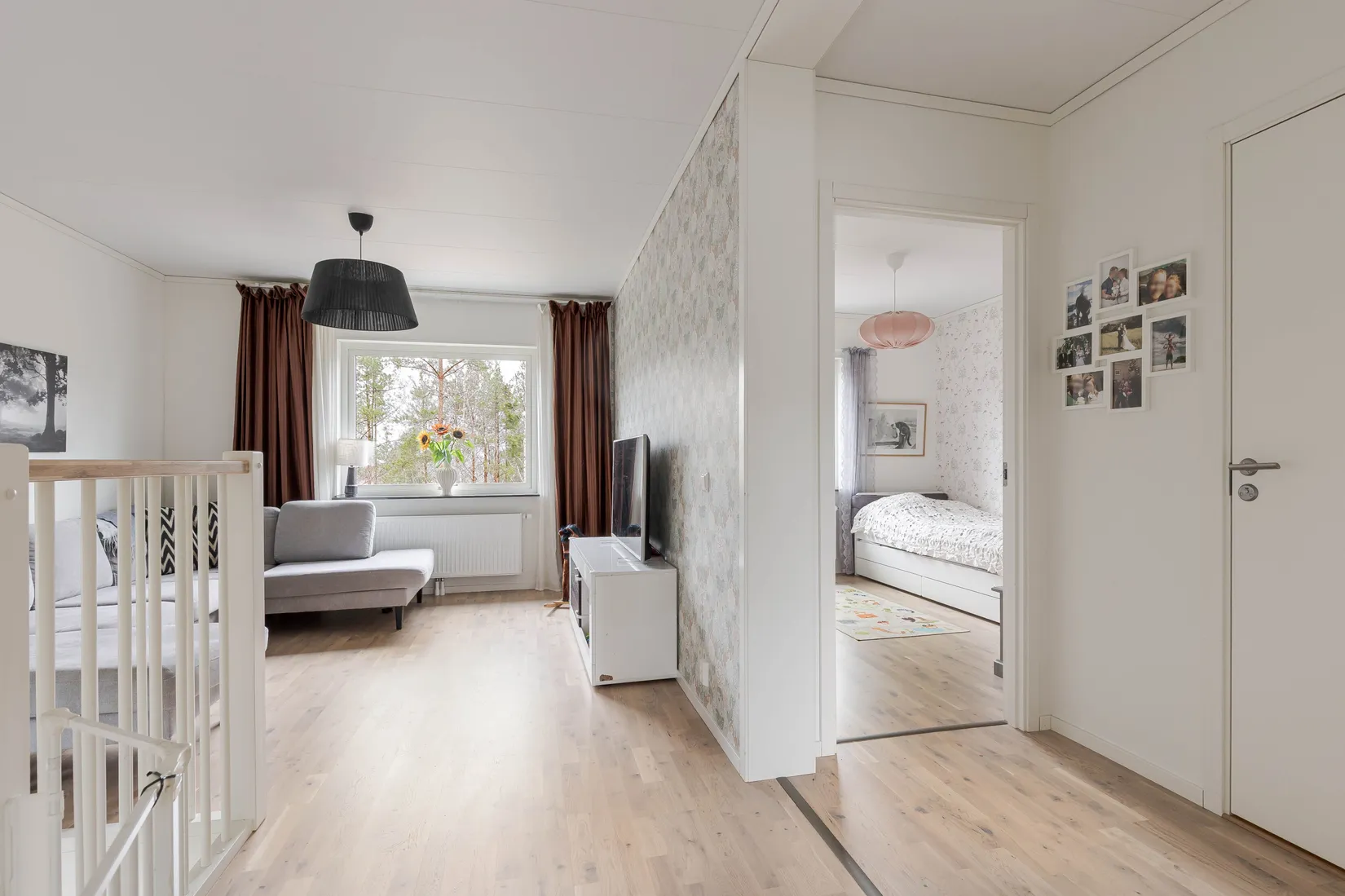 Radhus, Revirvägen 15, Mariefred/Marielundsviken, Strängnäs