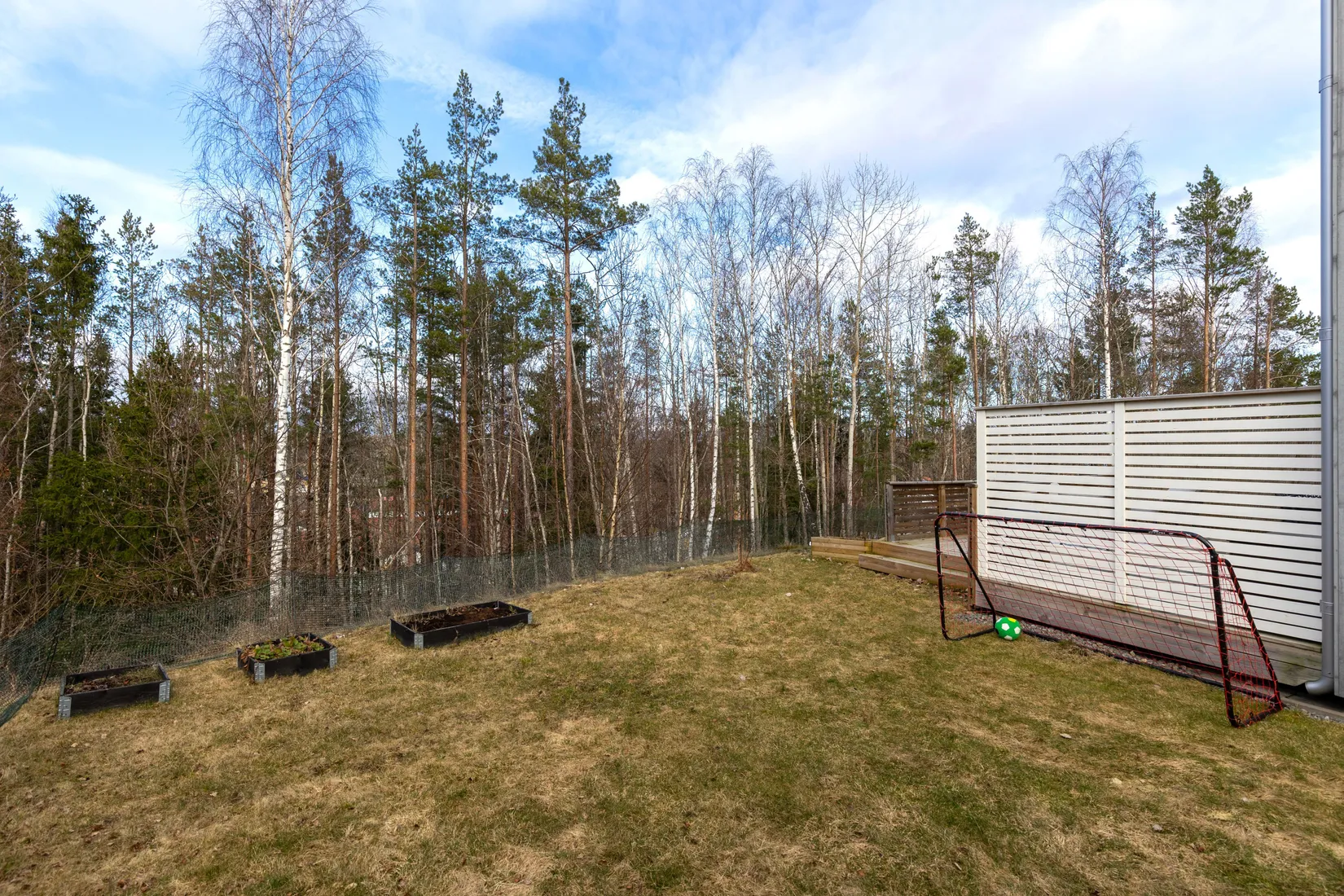 Radhus, Revirvägen 15, Mariefred/Marielundsviken, Strängnäs