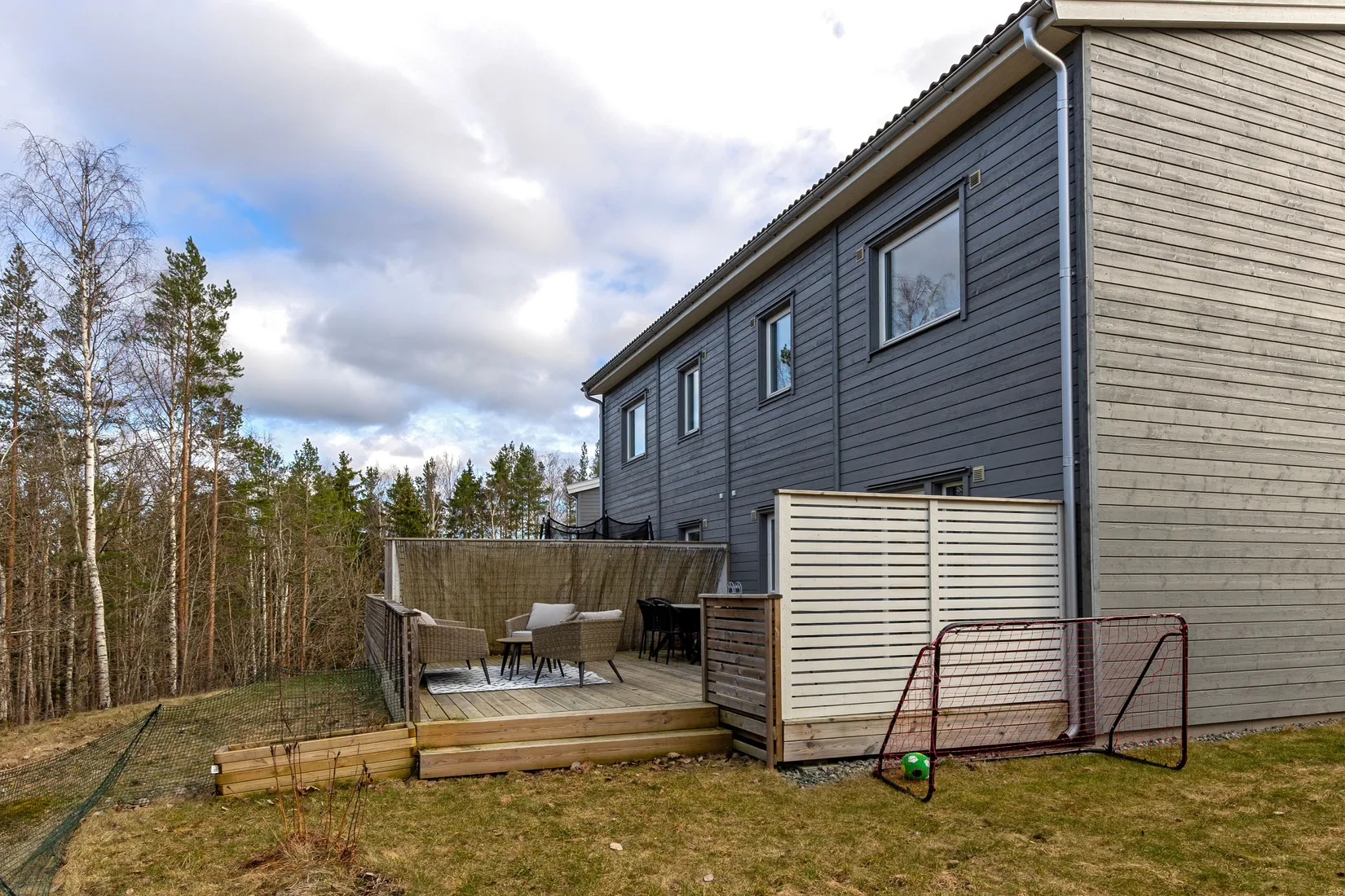 Radhus, Revirvägen 15, Mariefred/Marielundsviken, Strängnäs