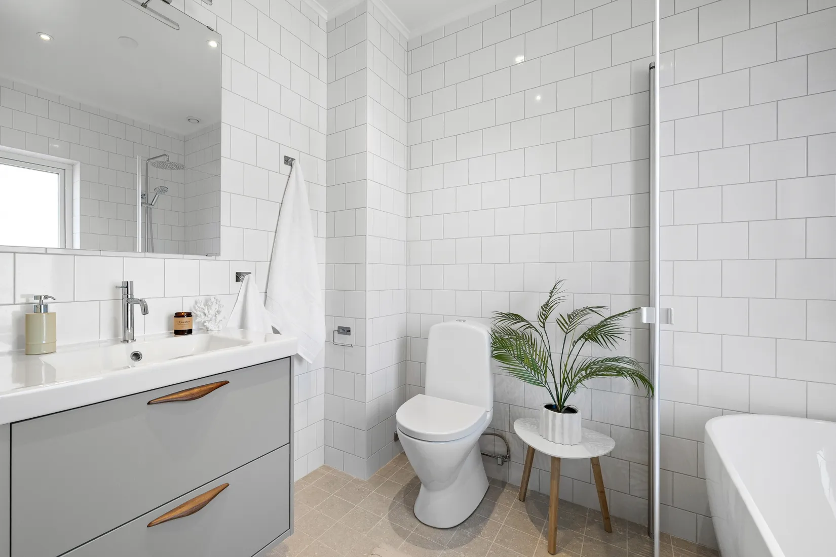 Bostadsrätt, Radhus, Hästängsuddsvägen 27H, Svinninge, Österåker