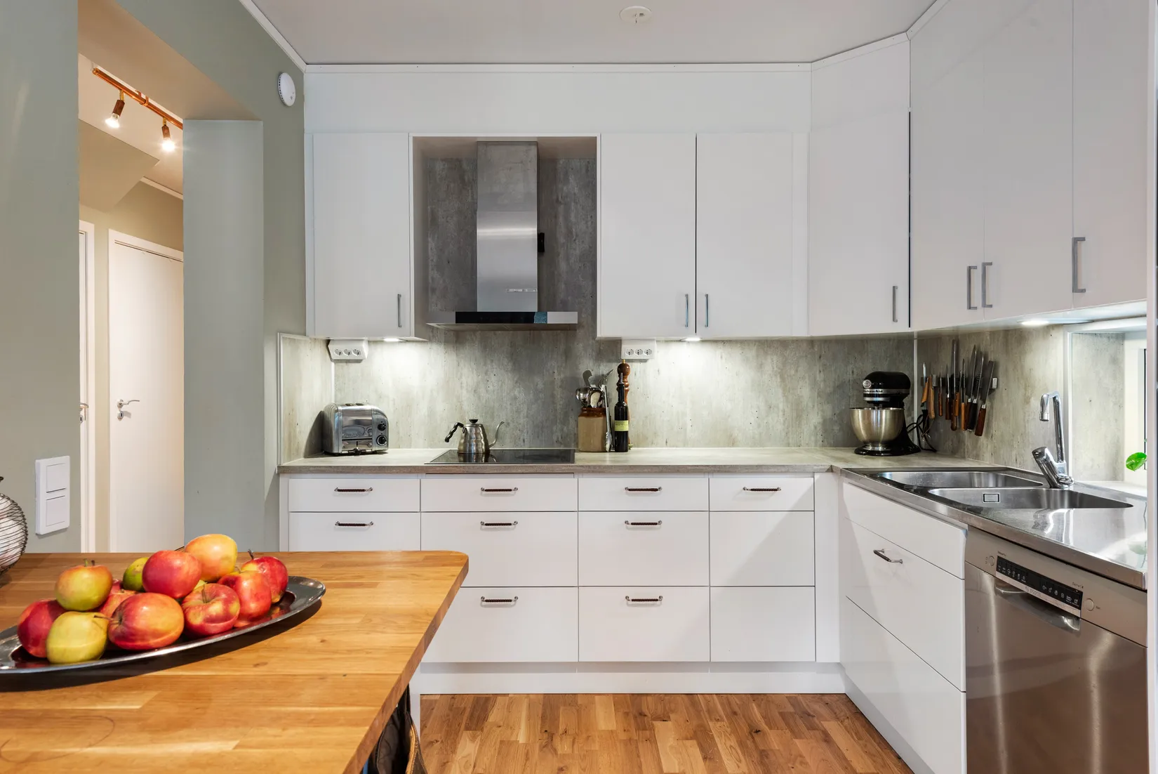 Villa, Lövsångarvägen 41, Margretelund, Österåker