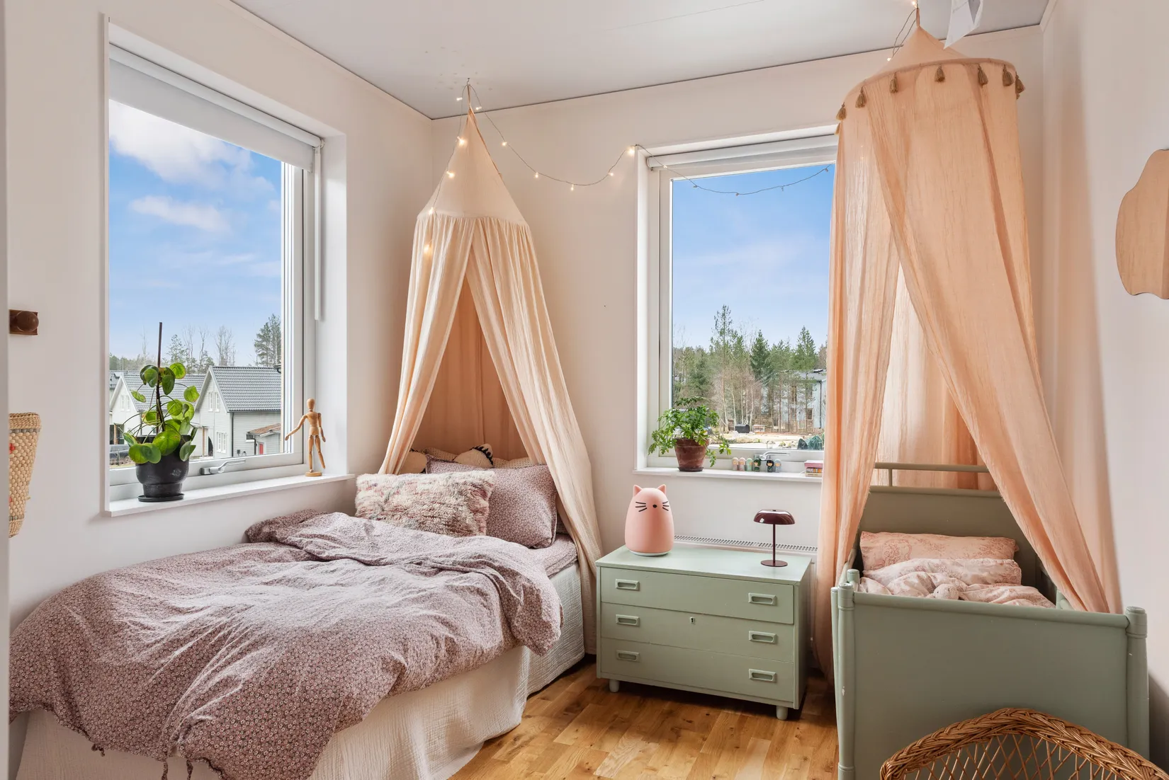 Villa, Lövsångarvägen 41, Margretelund, Österåker