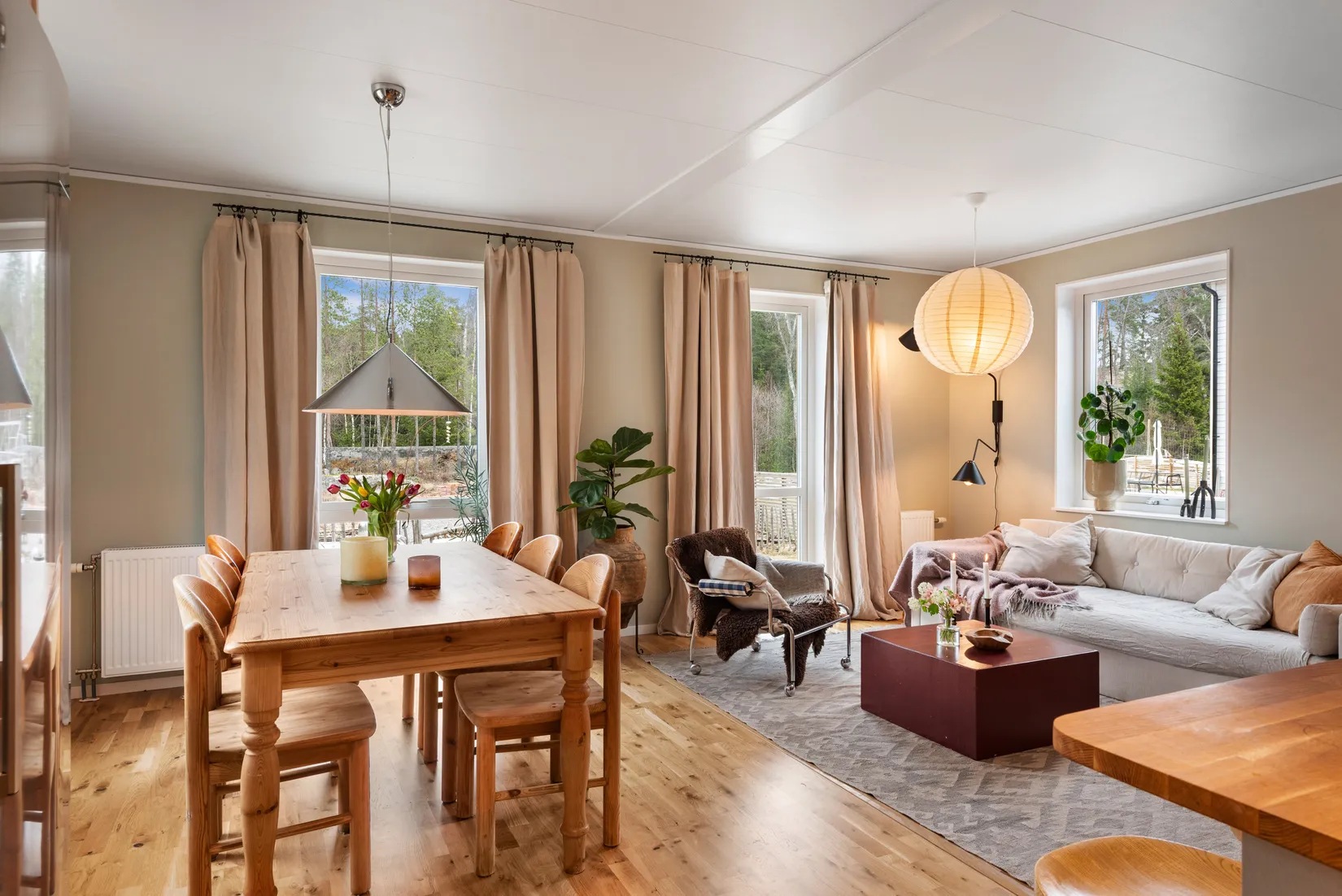 Villa, Lövsångarvägen 41, Margretelund, Österåker