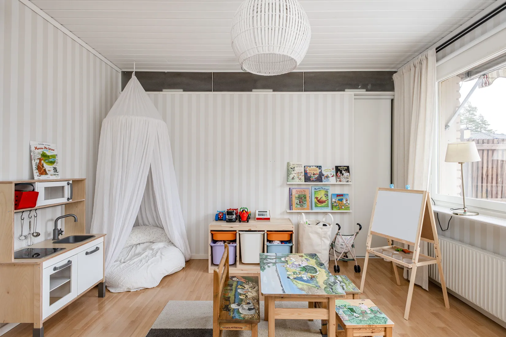 Villa, Kantarellgatan 9, Bergvreten, Enköping