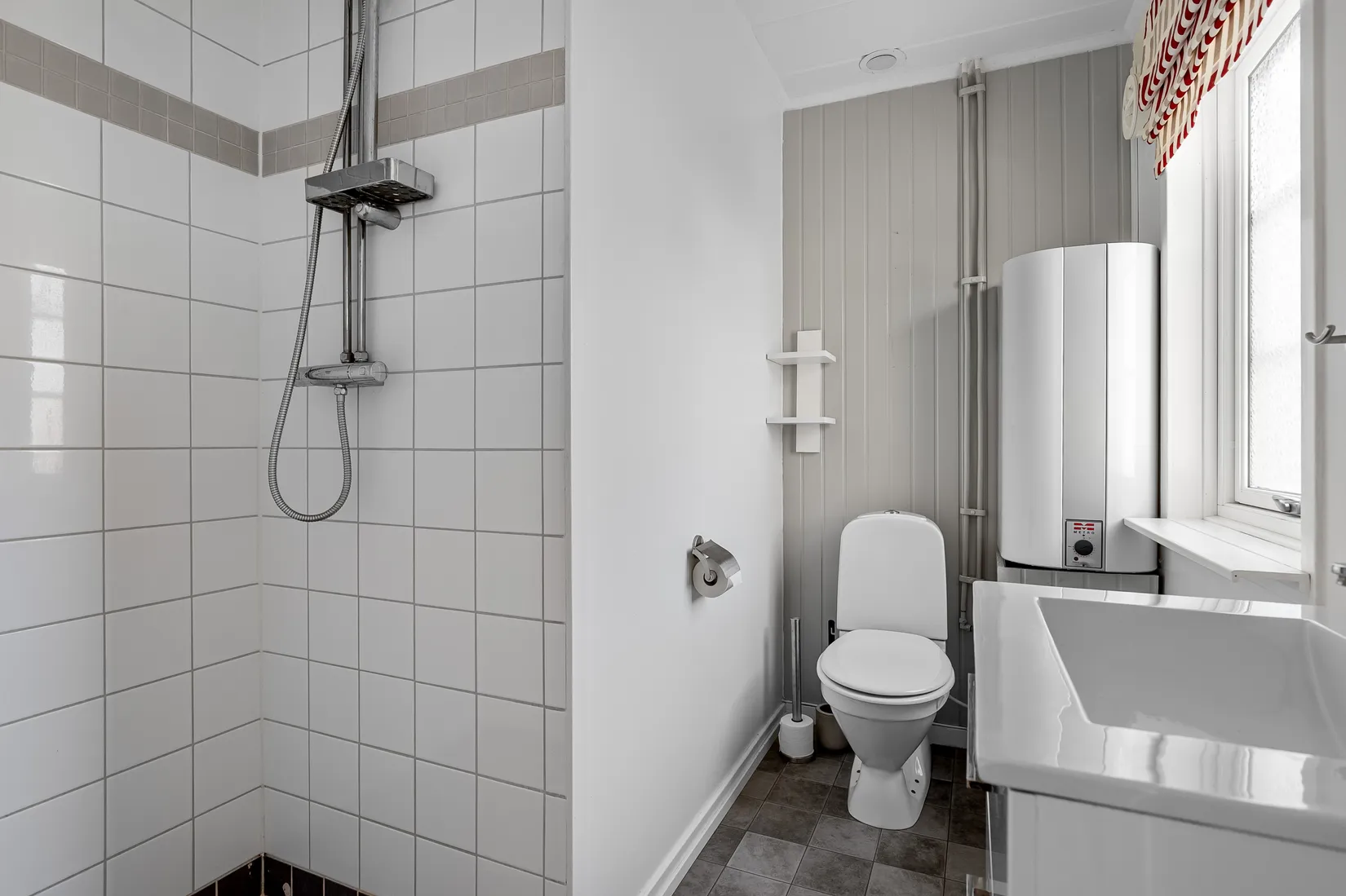 Villa, Hallkved 335, Funbo / Hallkved, Uppsala