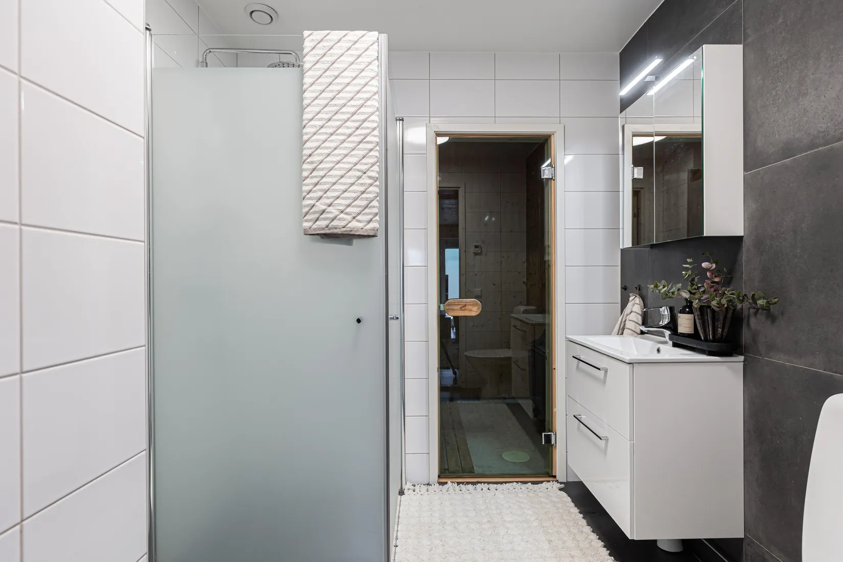 Villa, Närkevägen 9, Gryta, Västerås