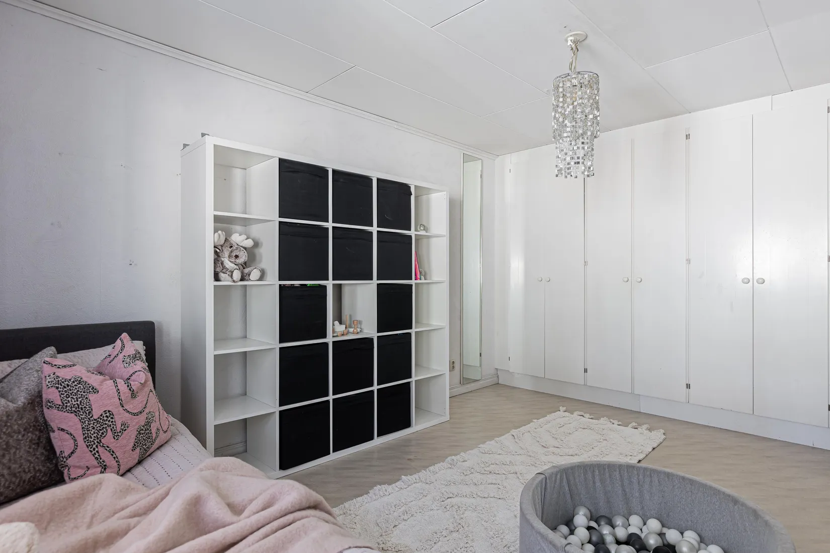 Villa, Närkevägen 9, Gryta, Västerås