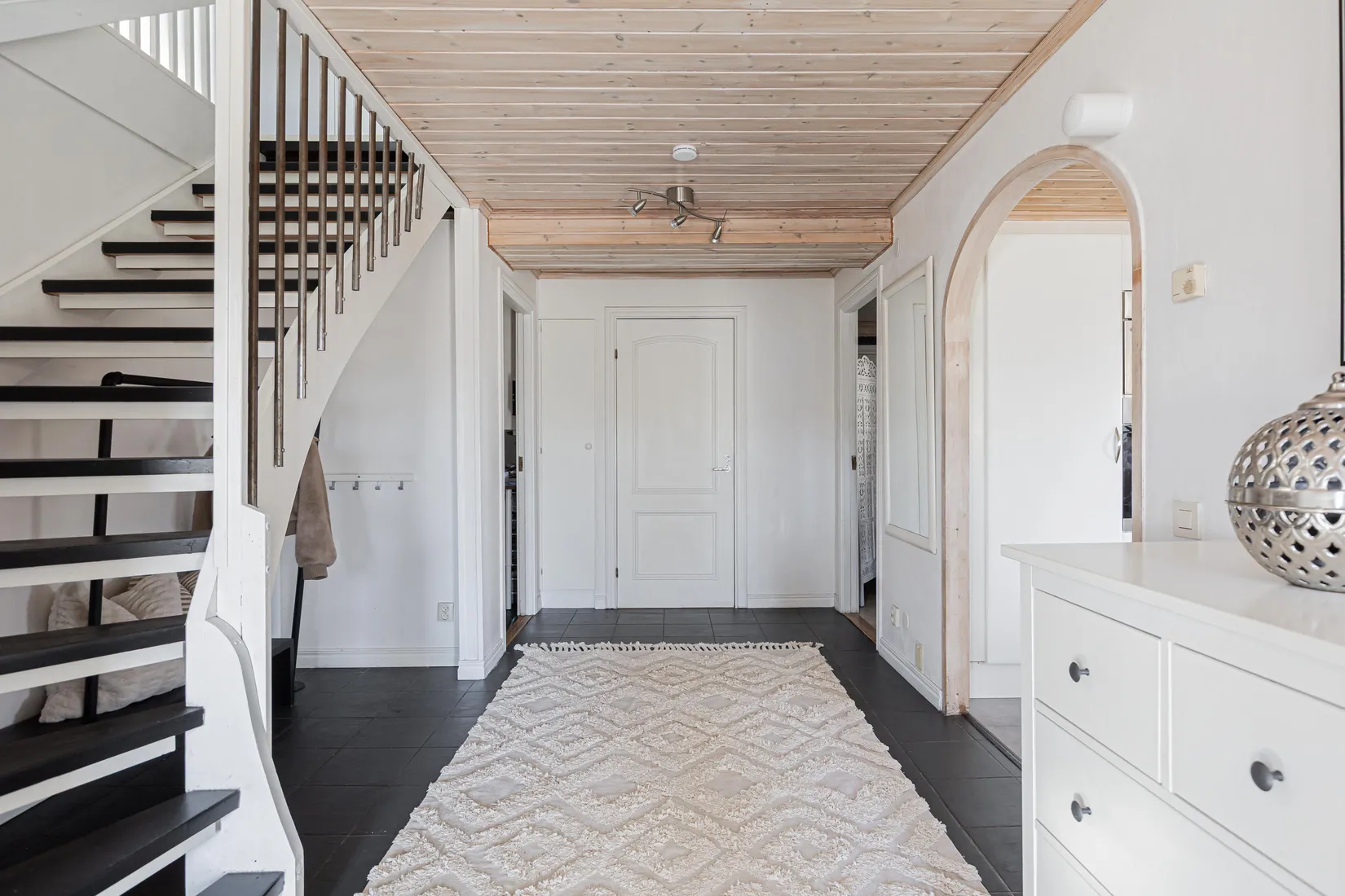 Villa, Närkevägen 9, Gryta, Västerås