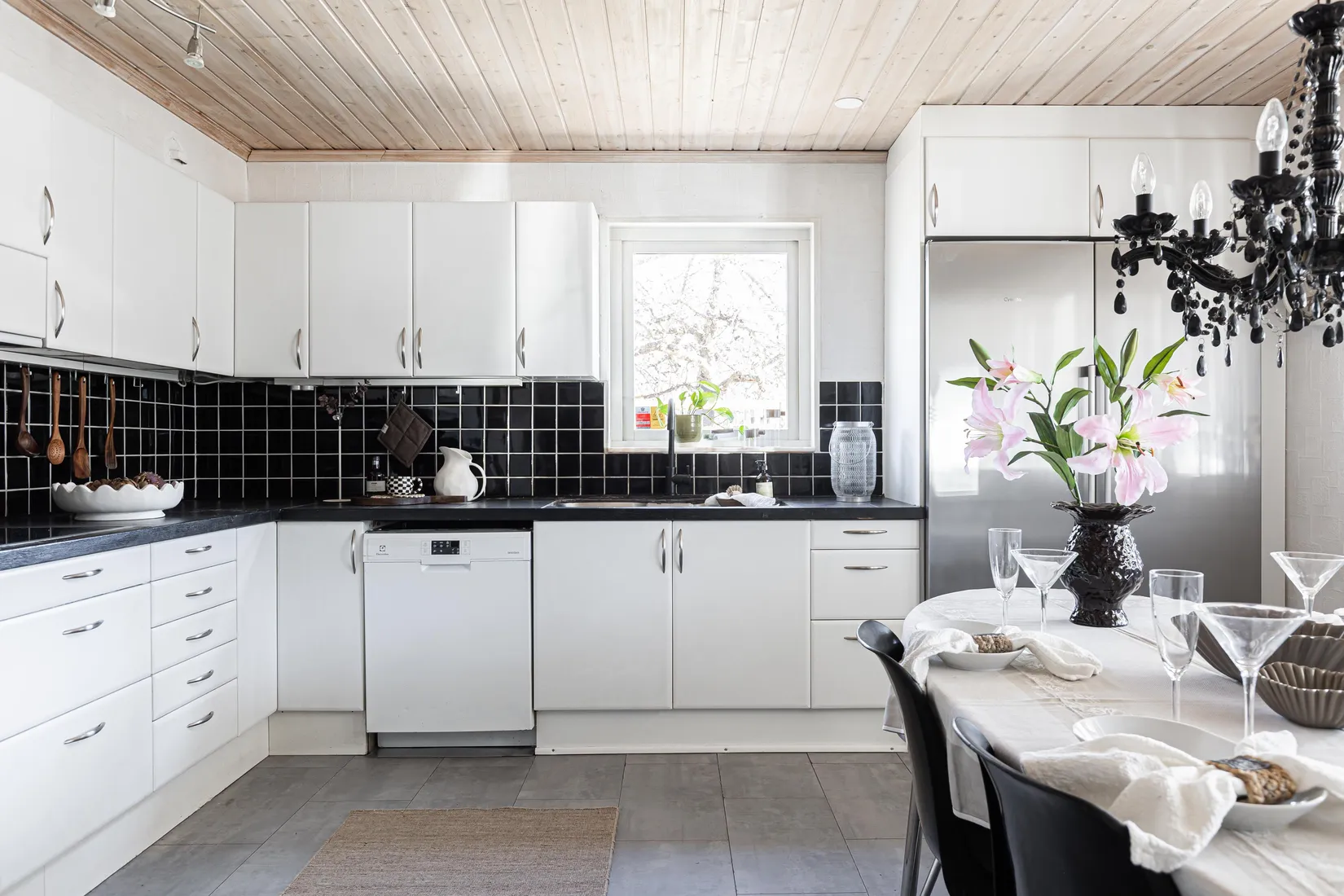 Villa, Närkevägen 9, Gryta, Västerås