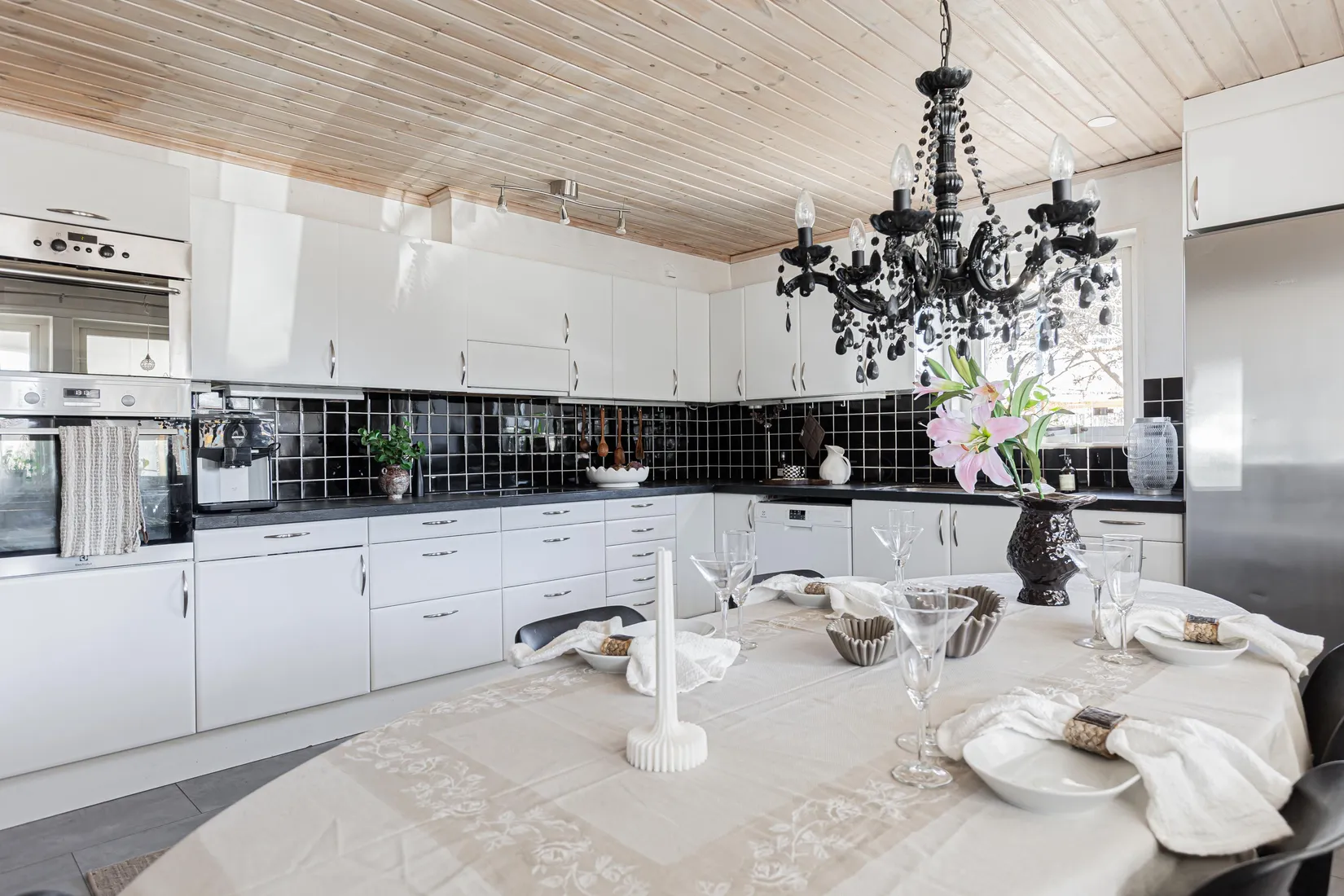 Villa, Närkevägen 9, Gryta, Västerås