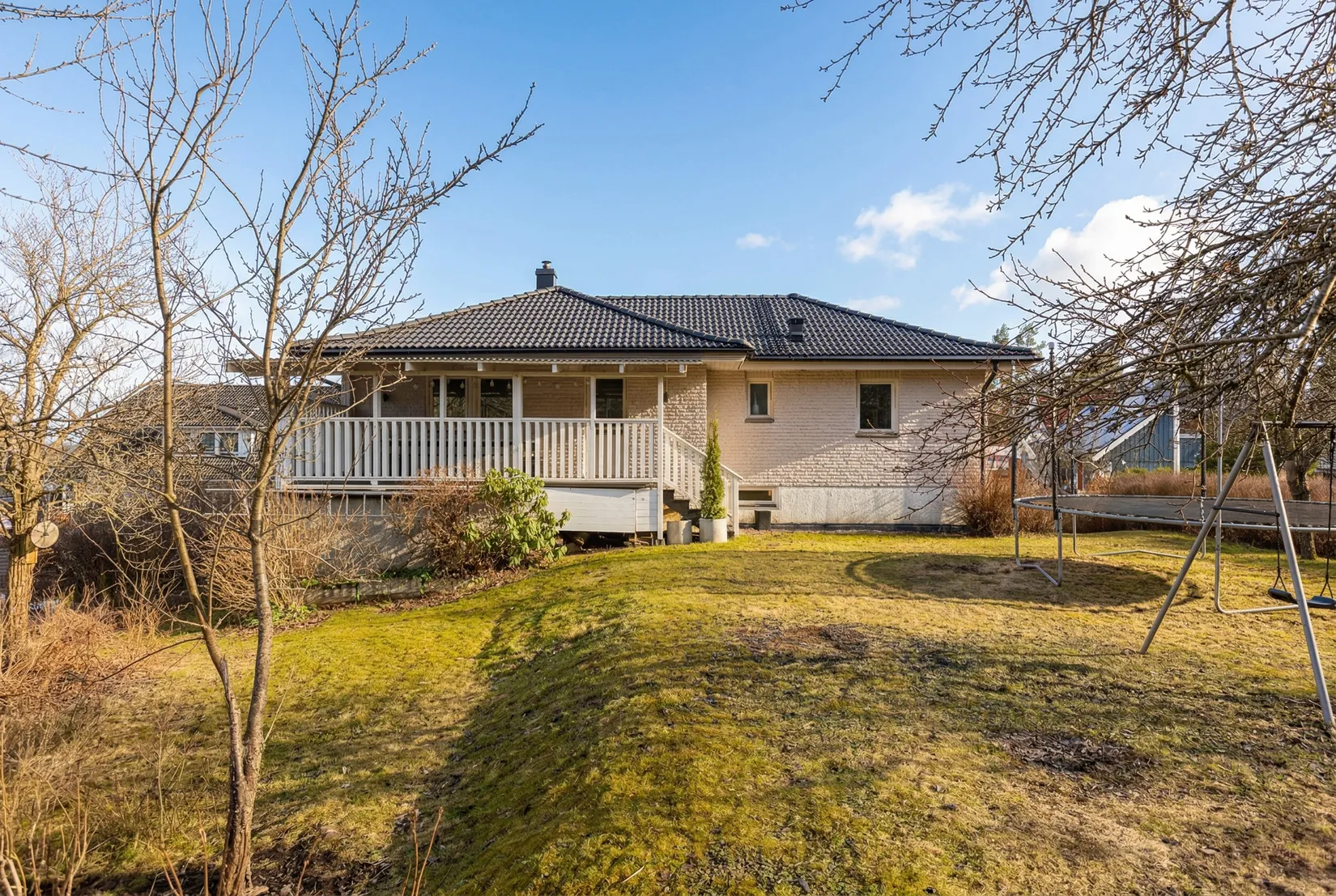 Villa, Närkevägen 9, Gryta, Västerås