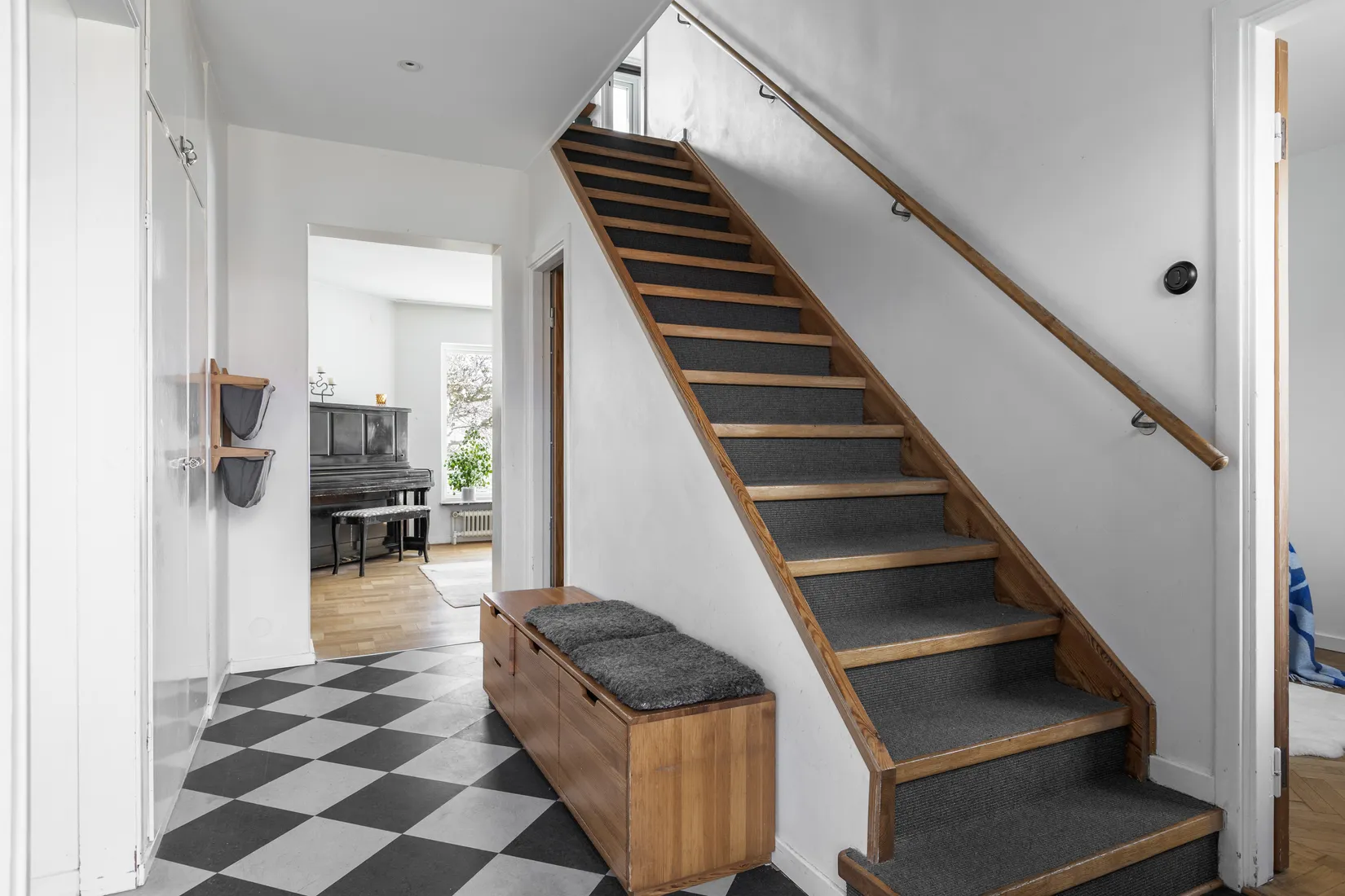 Villa, Radhus, Nedre solstensvägen 4B, Mölnlycke - Solsten, Härryda