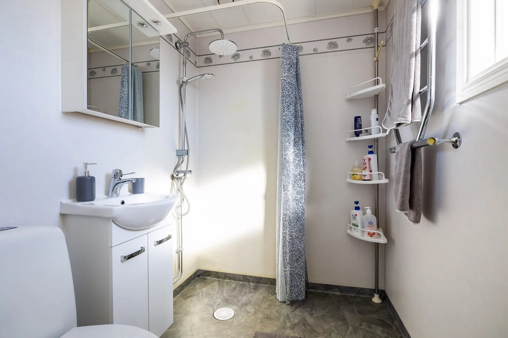 Villa, Larsvägen 7, Åbytorp, Kumla