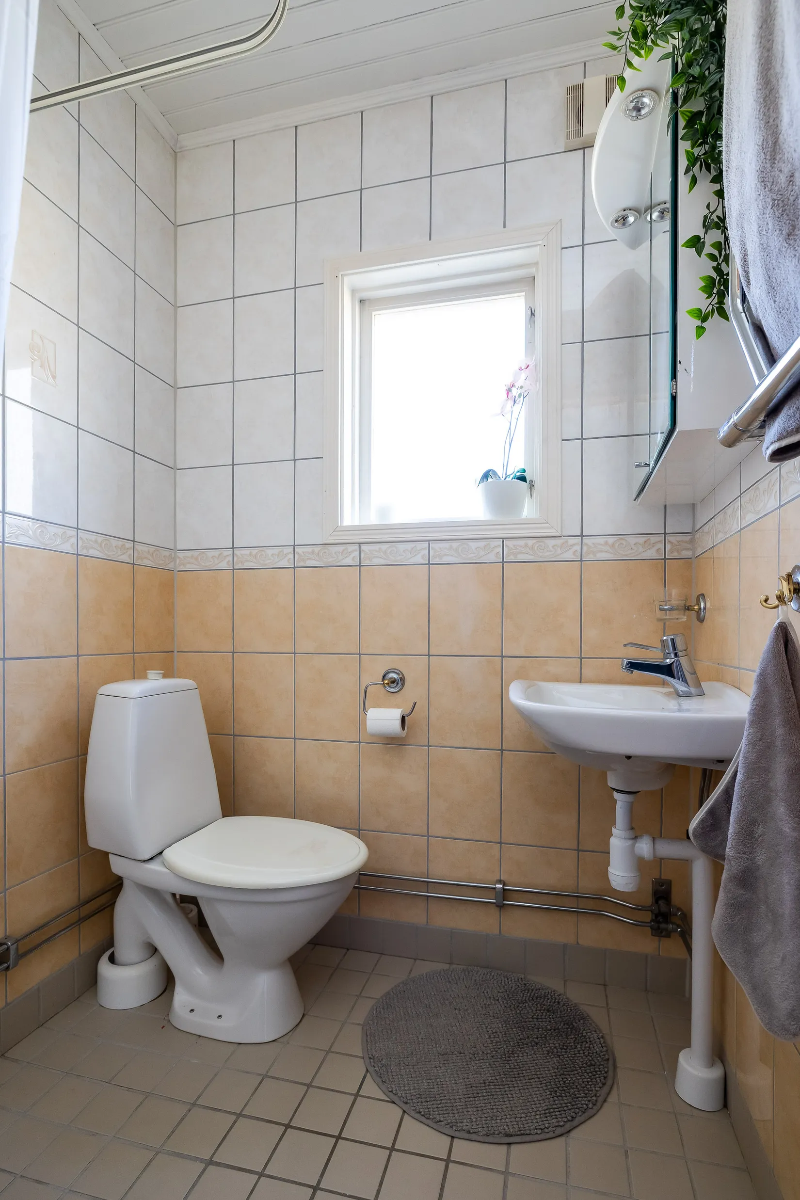 Villa, Larsvägen 7, Åbytorp, Kumla