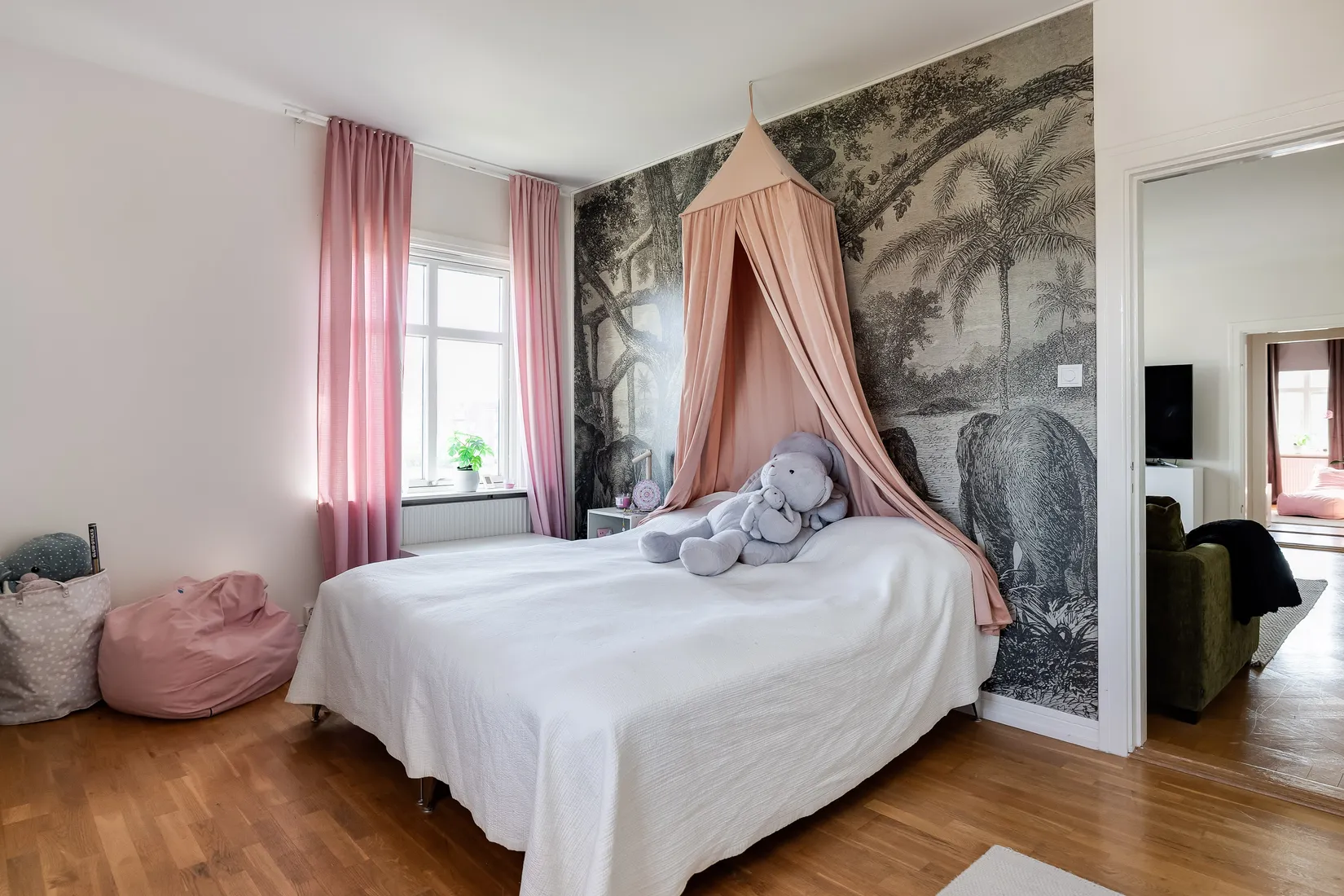 Villa, Järnvägsgatan 11, Kumla