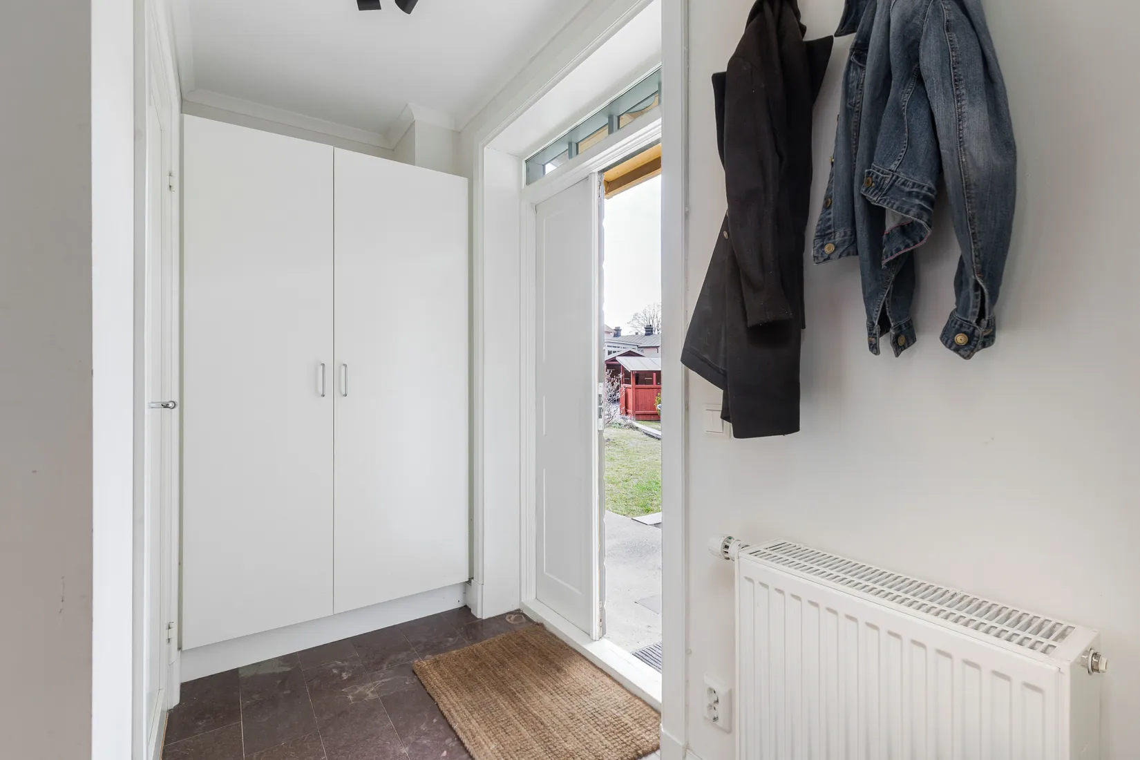 Radhus, Kärnbogatan 8F, Centrala Mariefred, Strängnäs