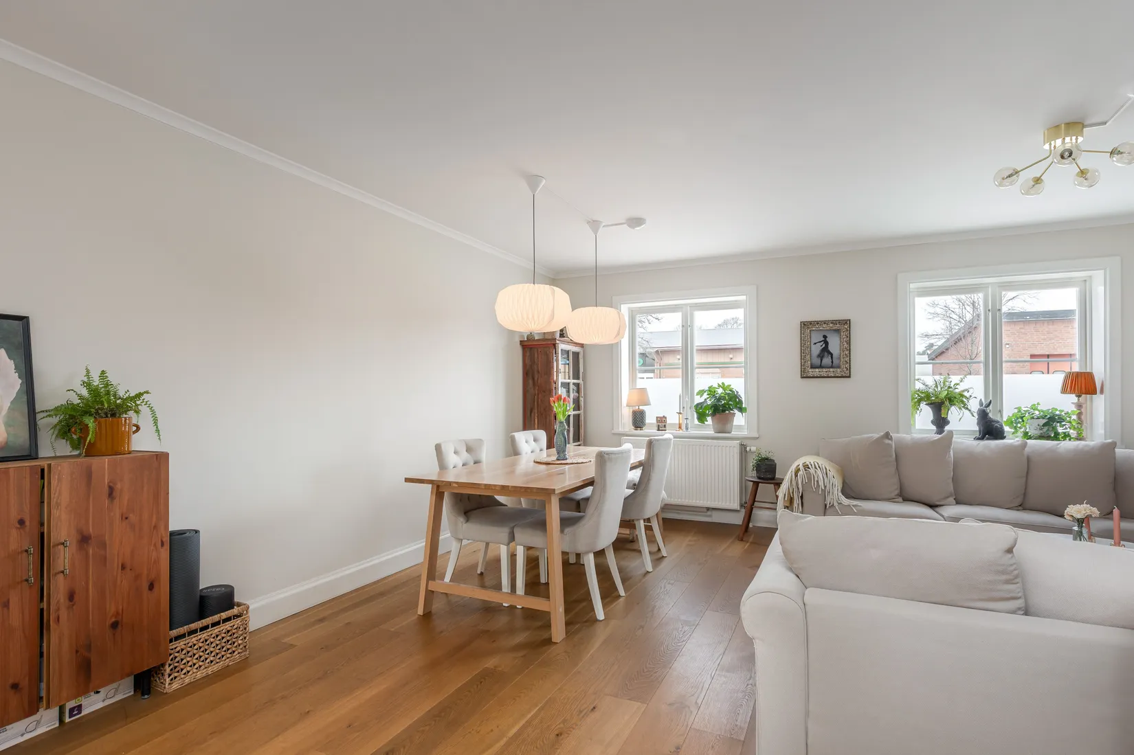 Radhus, Kärnbogatan 8F, Centrala Mariefred, Strängnäs