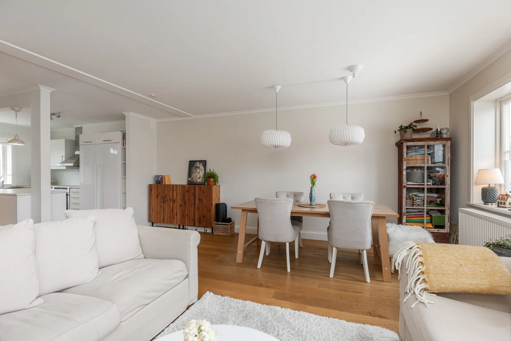 Radhus, Kärnbogatan 8F, Centrala Mariefred, Strängnäs