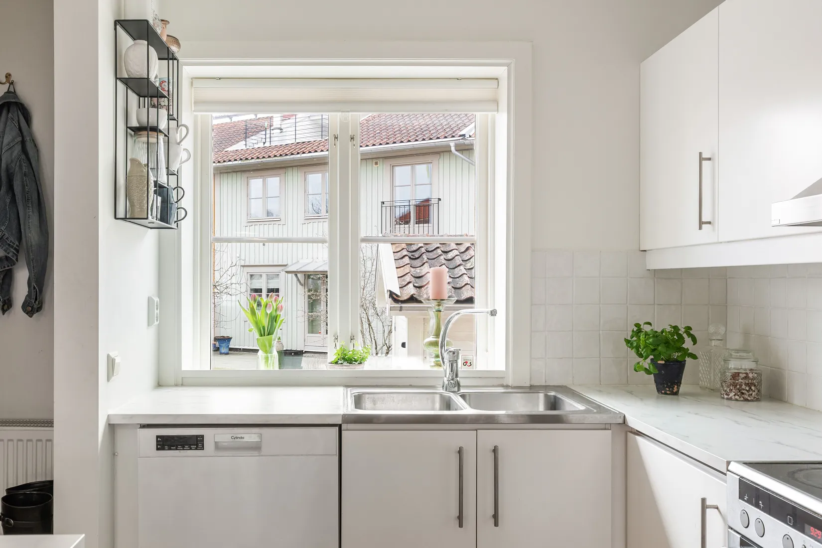 Radhus, Kärnbogatan 8F, Centrala Mariefred, Strängnäs