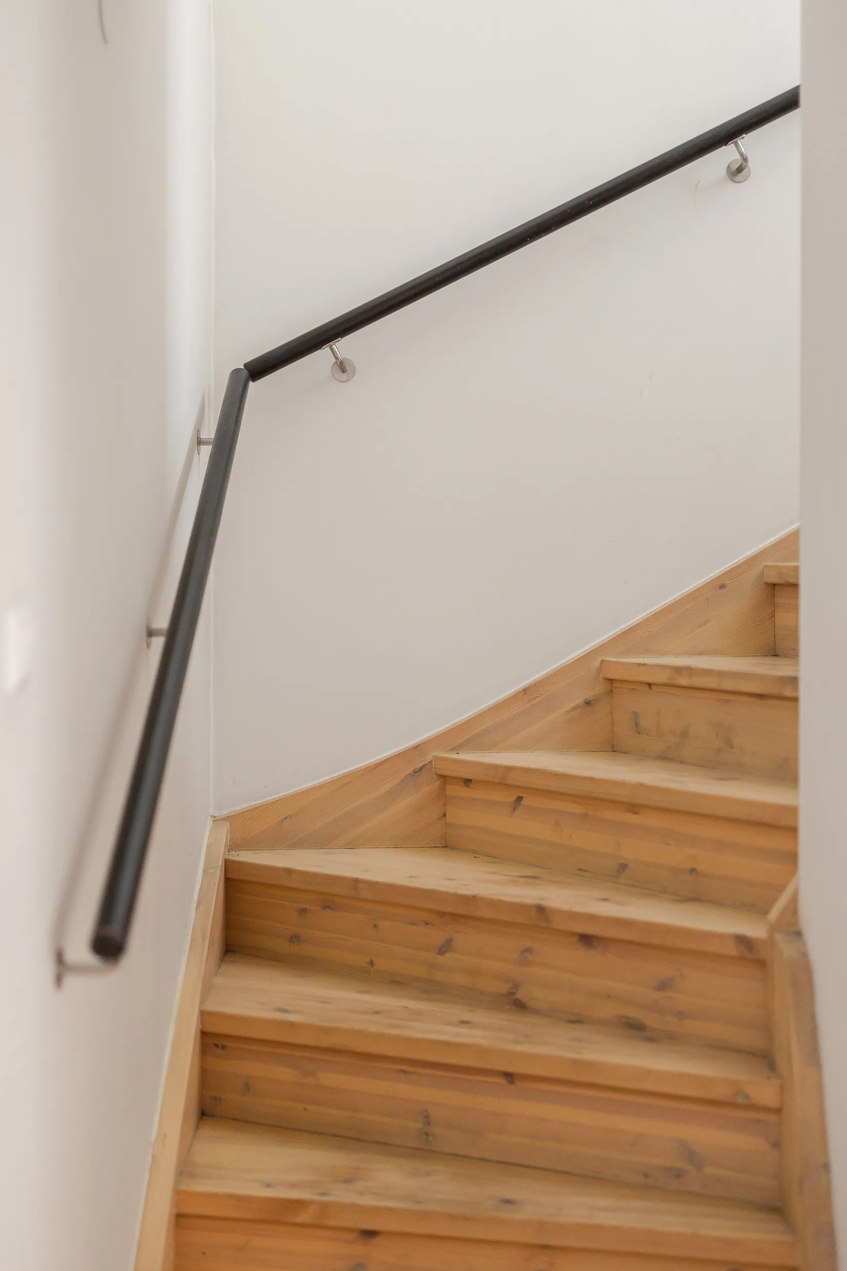 Radhus, Kärnbogatan 8F, Centrala Mariefred, Strängnäs