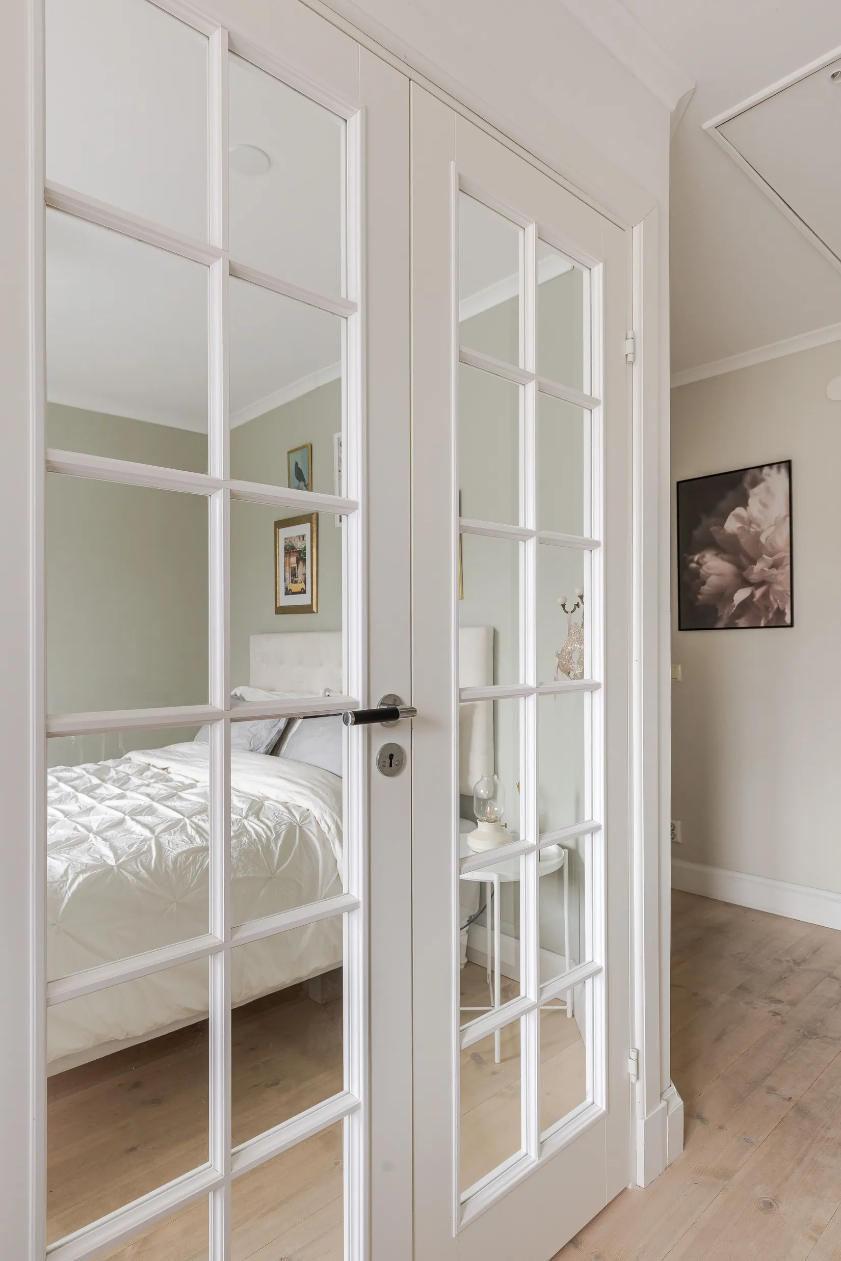 Radhus, Kärnbogatan 8F, Centrala Mariefred, Strängnäs