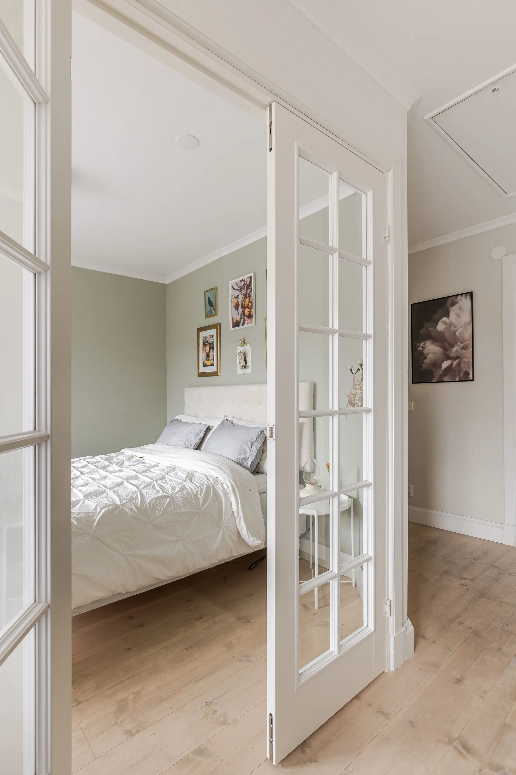 Radhus, Kärnbogatan 8F, Centrala Mariefred, Strängnäs