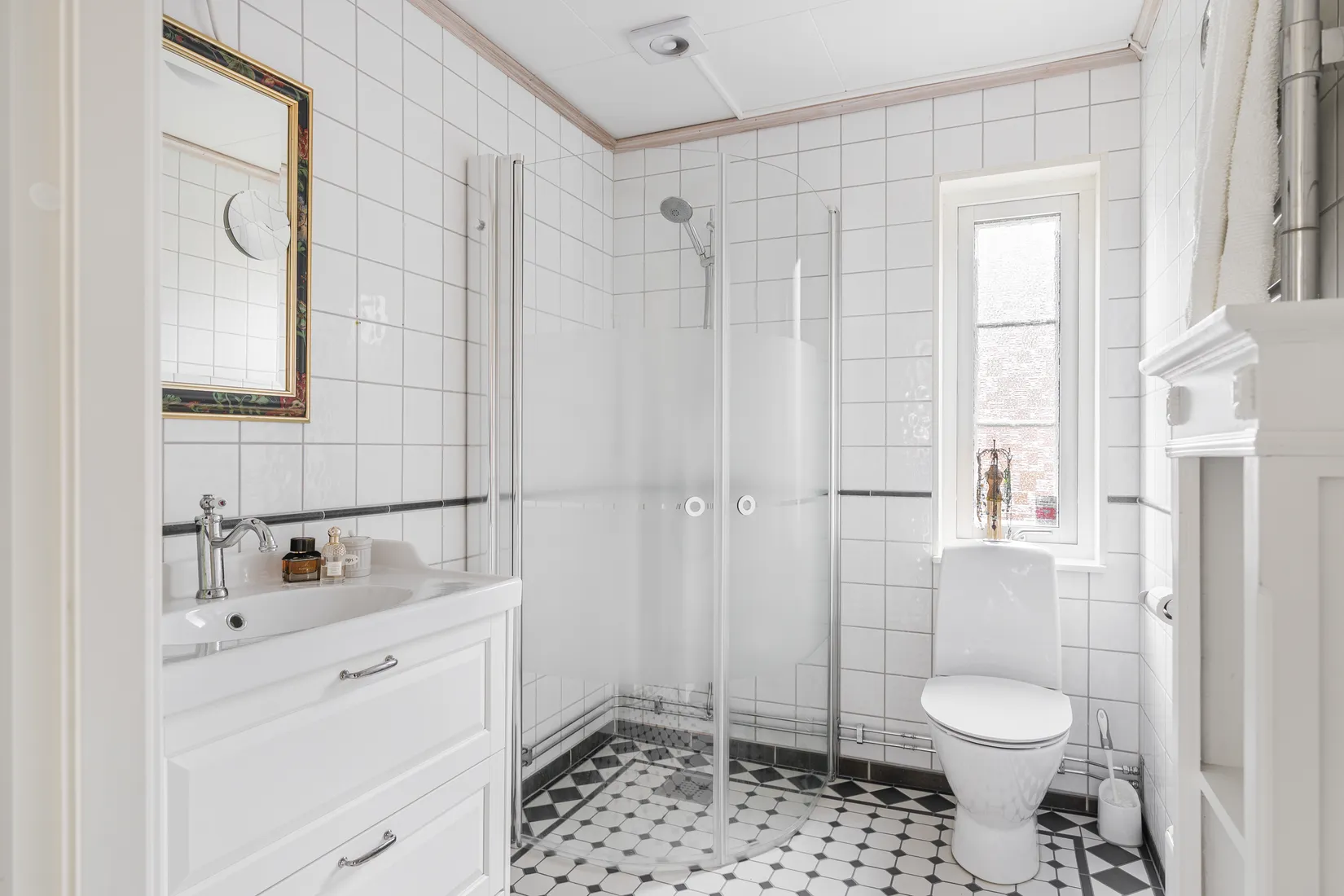 Villa, Lövsångarestigen 4, Ystad