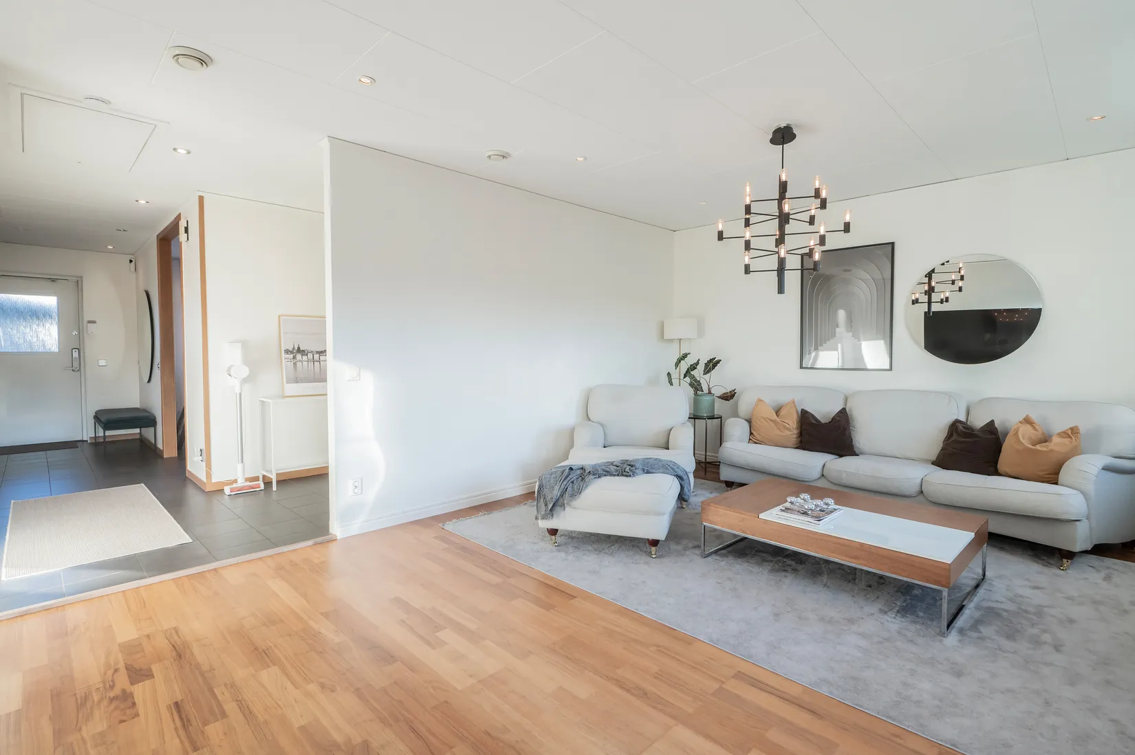 Villa, Radhus, Myrängsvägen 127, Huddinge