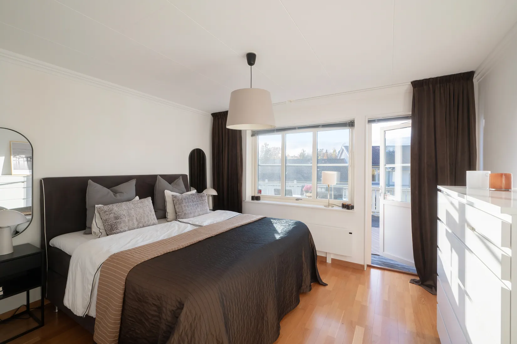 Villa, Radhus, Myrängsvägen 127, Huddinge