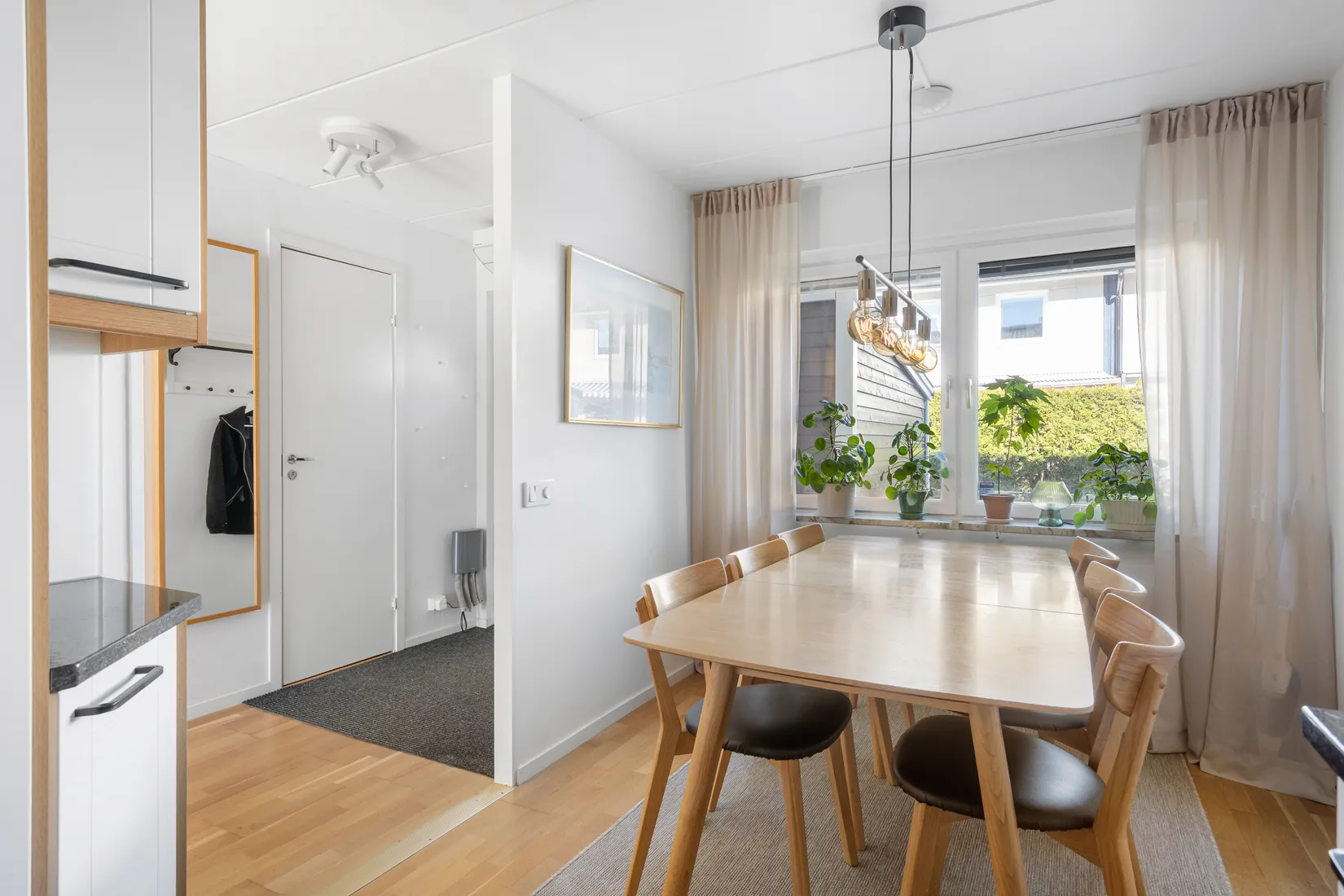 Villa, Radhus, Skattegårdsvägen 172, Vällingby Vinsta, Stockholm