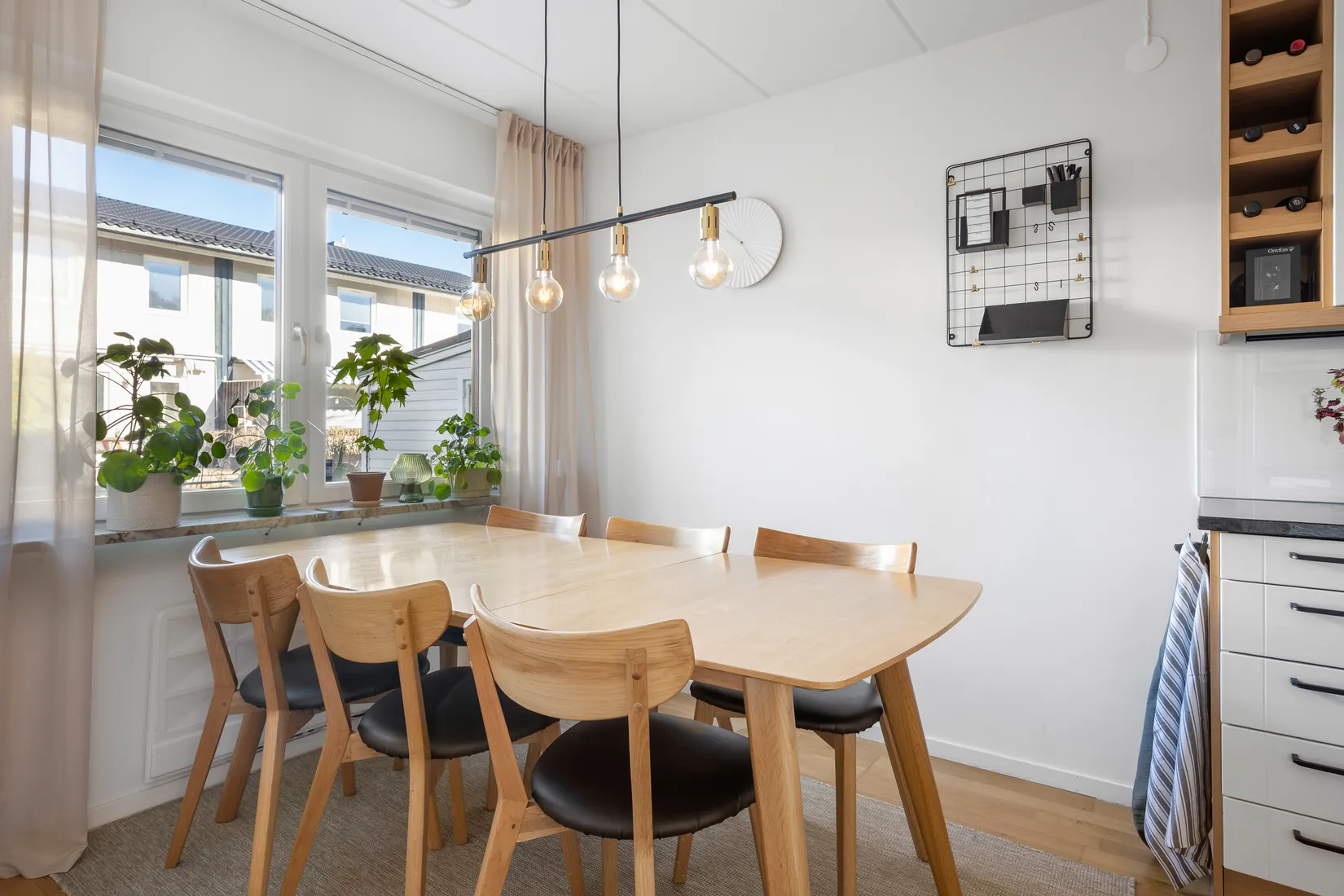 Villa, Radhus, Skattegårdsvägen 172, Vällingby Vinsta, Stockholm