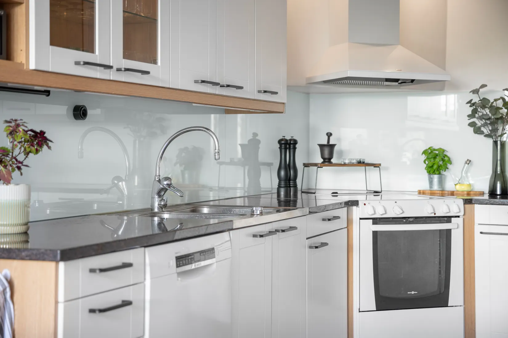 Villa, Radhus, Skattegårdsvägen 172, Vällingby Vinsta, Stockholm