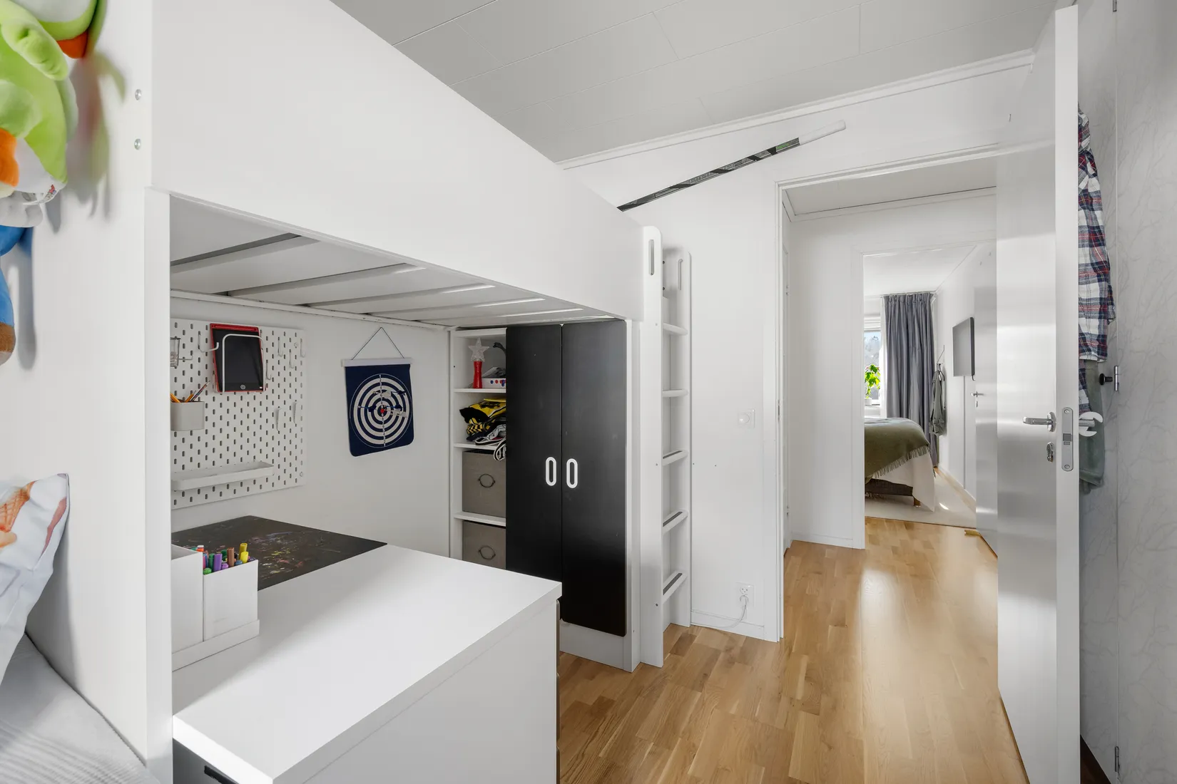 Villa, Radhus, Skattegårdsvägen 172, Vällingby Vinsta, Stockholm