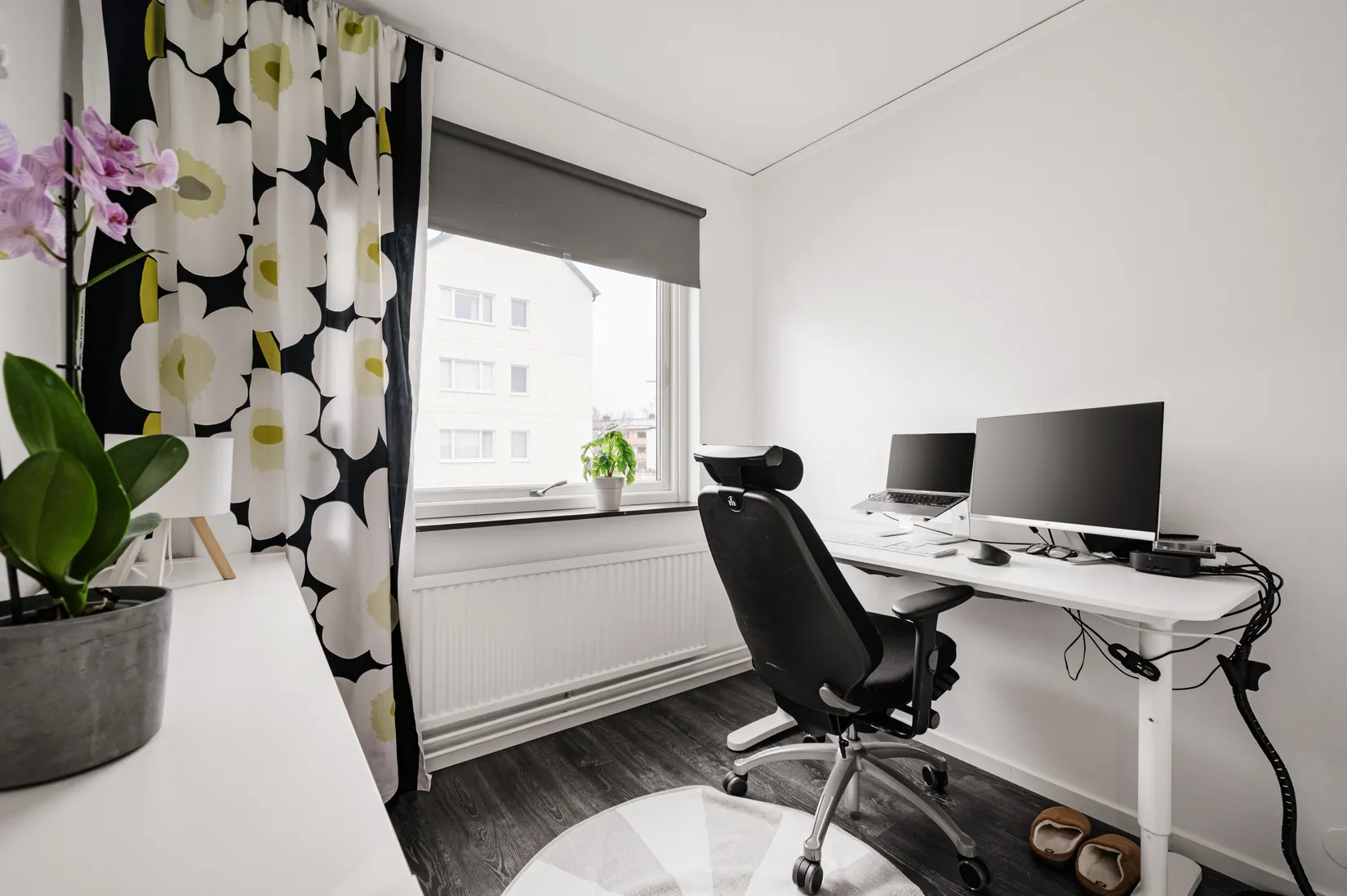 Radhus, Målarvägen 23, Gamla Bro, Upplands-Bro