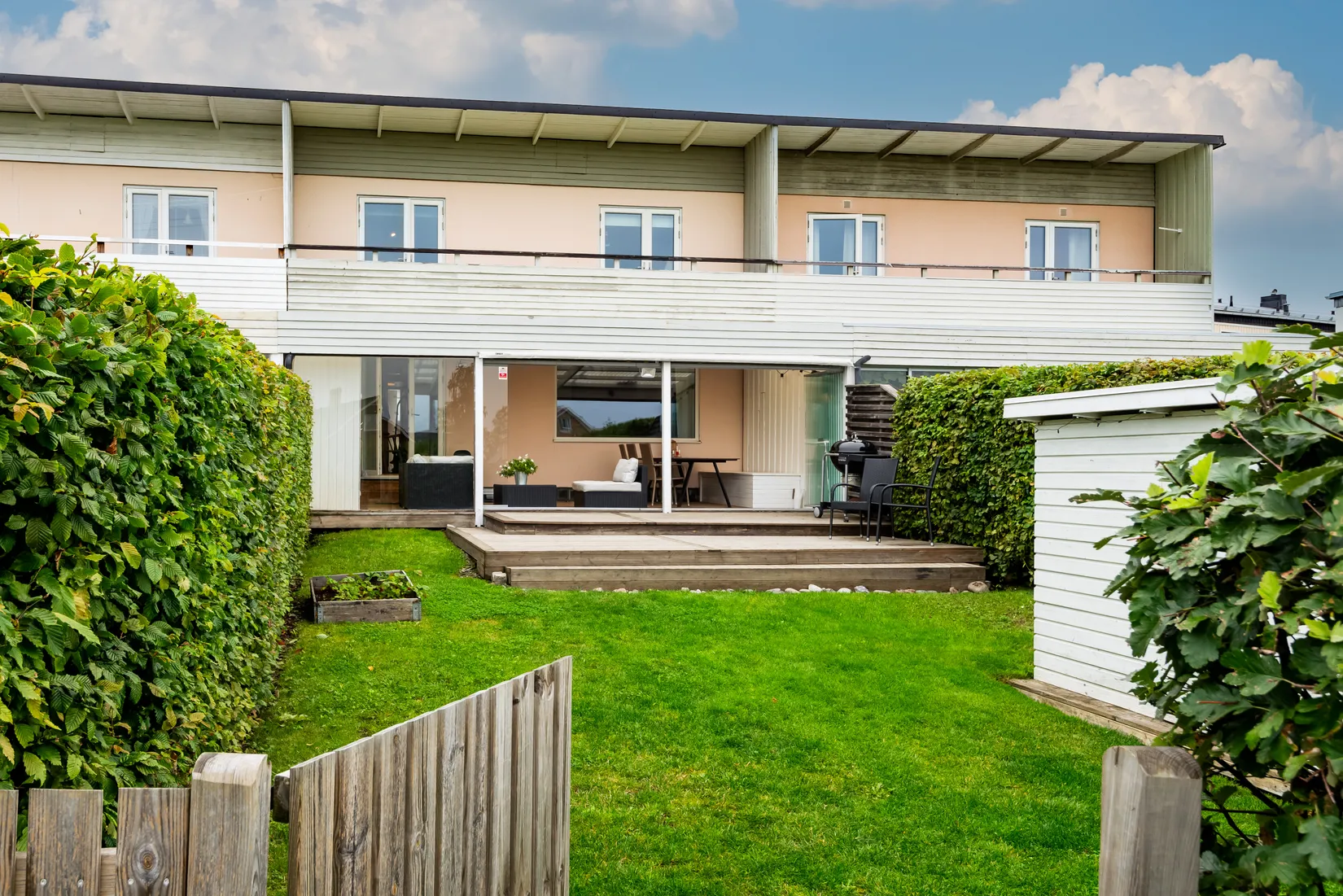 Radhus, Målarvägen 23, Gamla Bro, Upplands-Bro