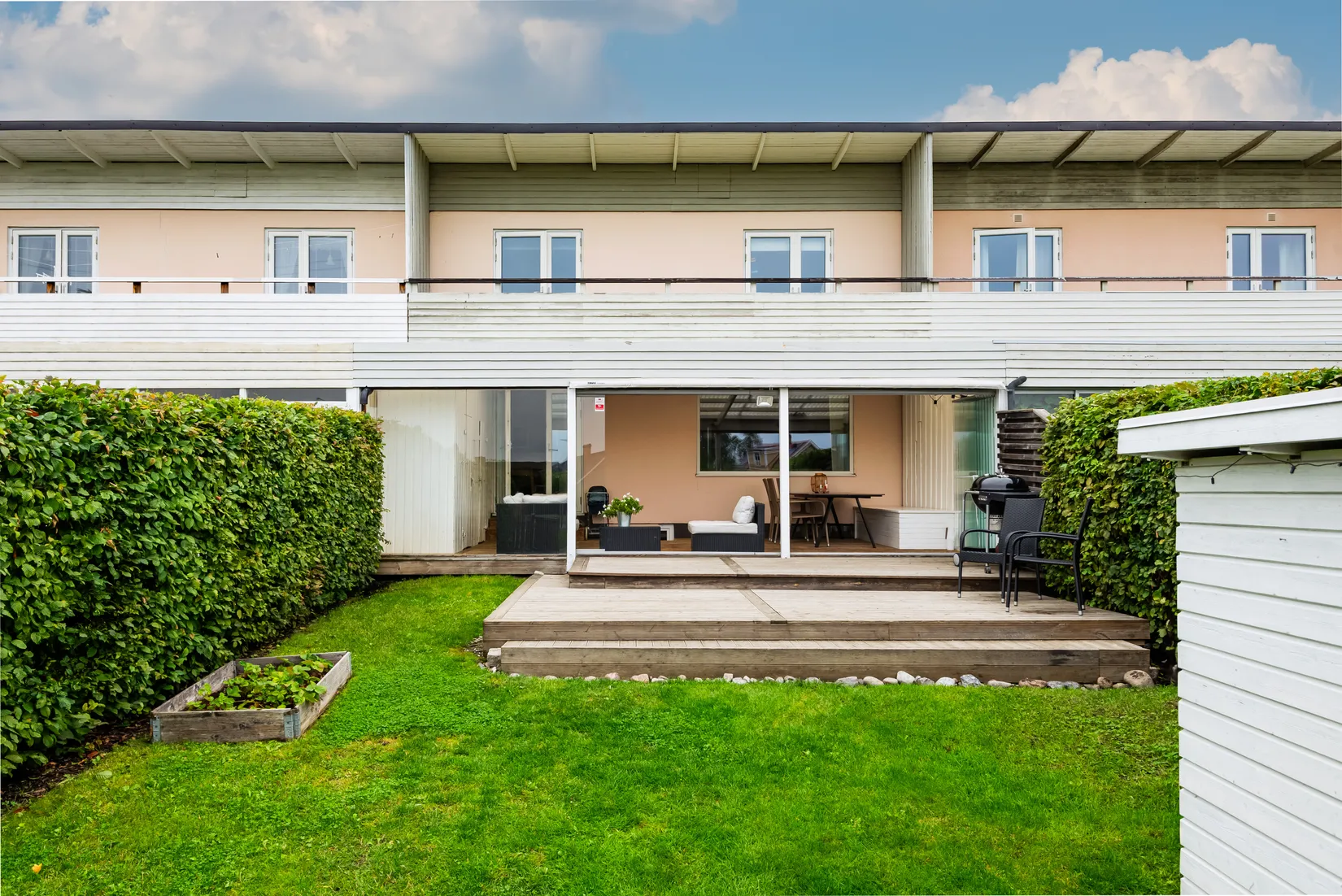 Radhus, Målarvägen 23, Gamla Bro, Upplands-Bro