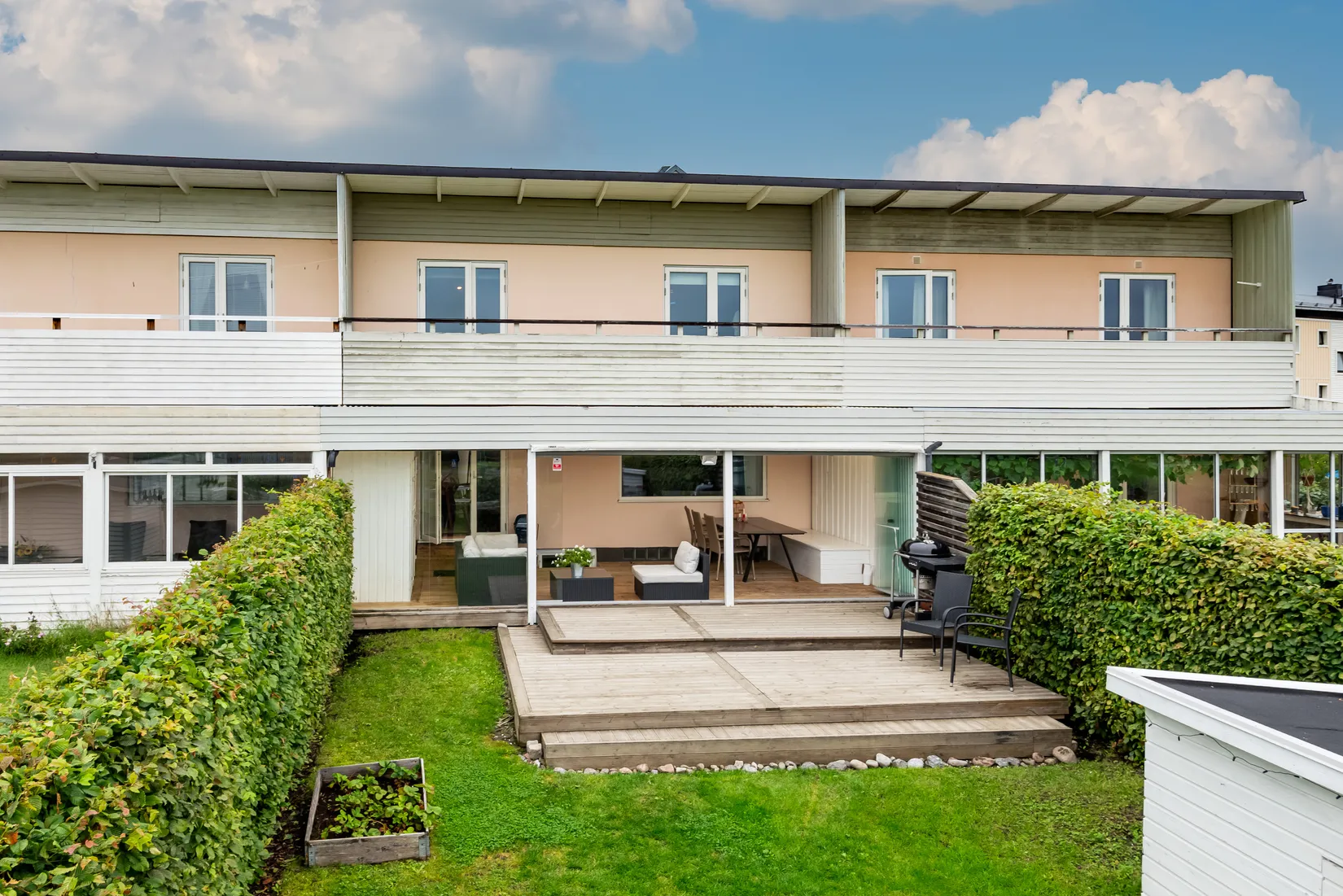 Radhus, Målarvägen 23, Gamla Bro, Upplands-Bro