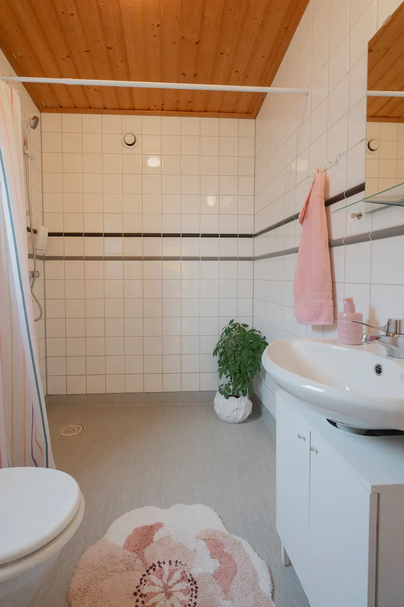 Radhus, Väpnarevägen 57, Huddinge