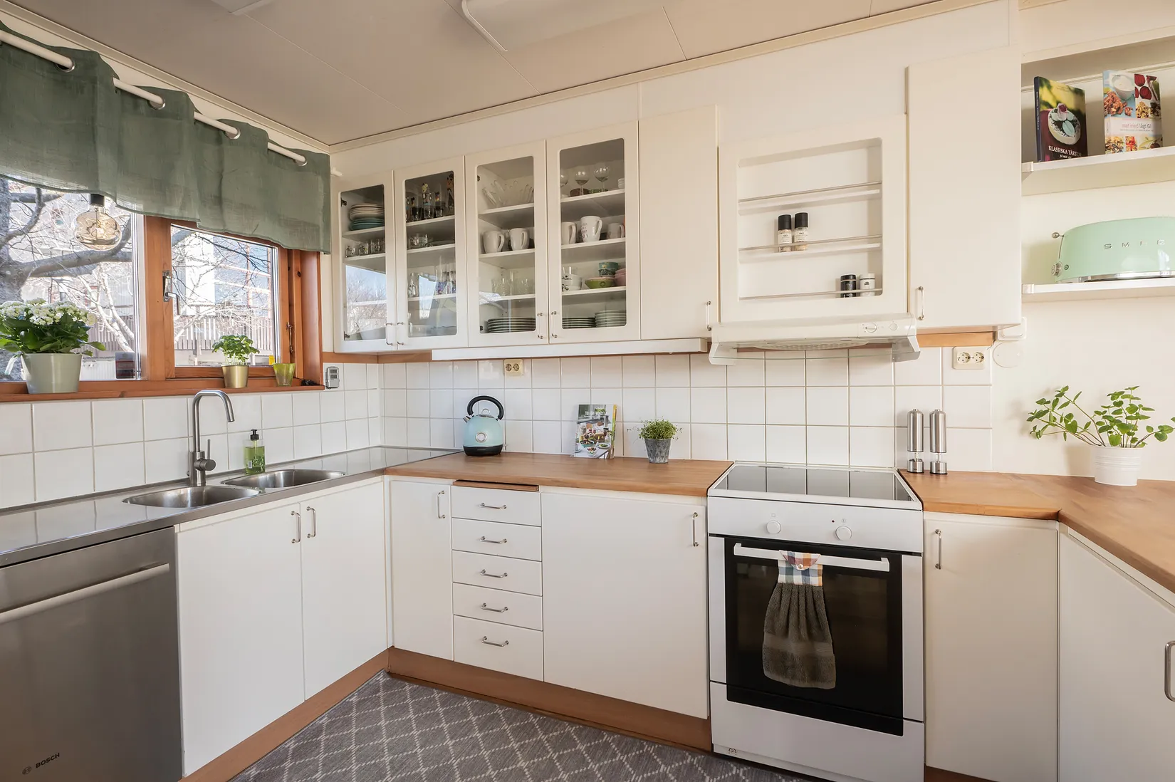 Radhus, Väpnarevägen 57, Huddinge