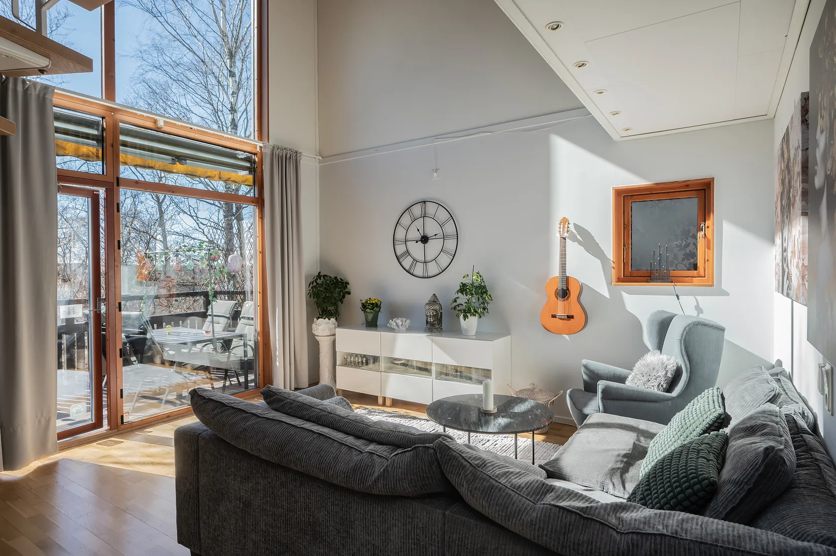 Radhus, Väpnarevägen 57, Huddinge