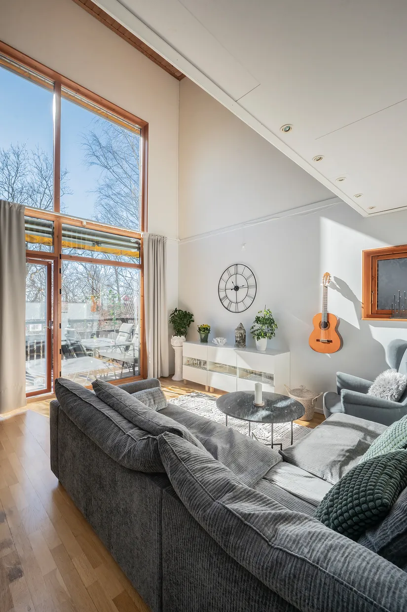 Radhus, Väpnarevägen 57, Huddinge